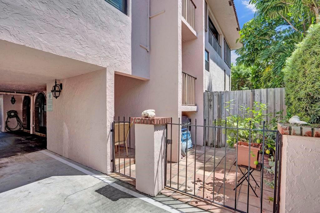 4620 Bougainvilla Dr 2