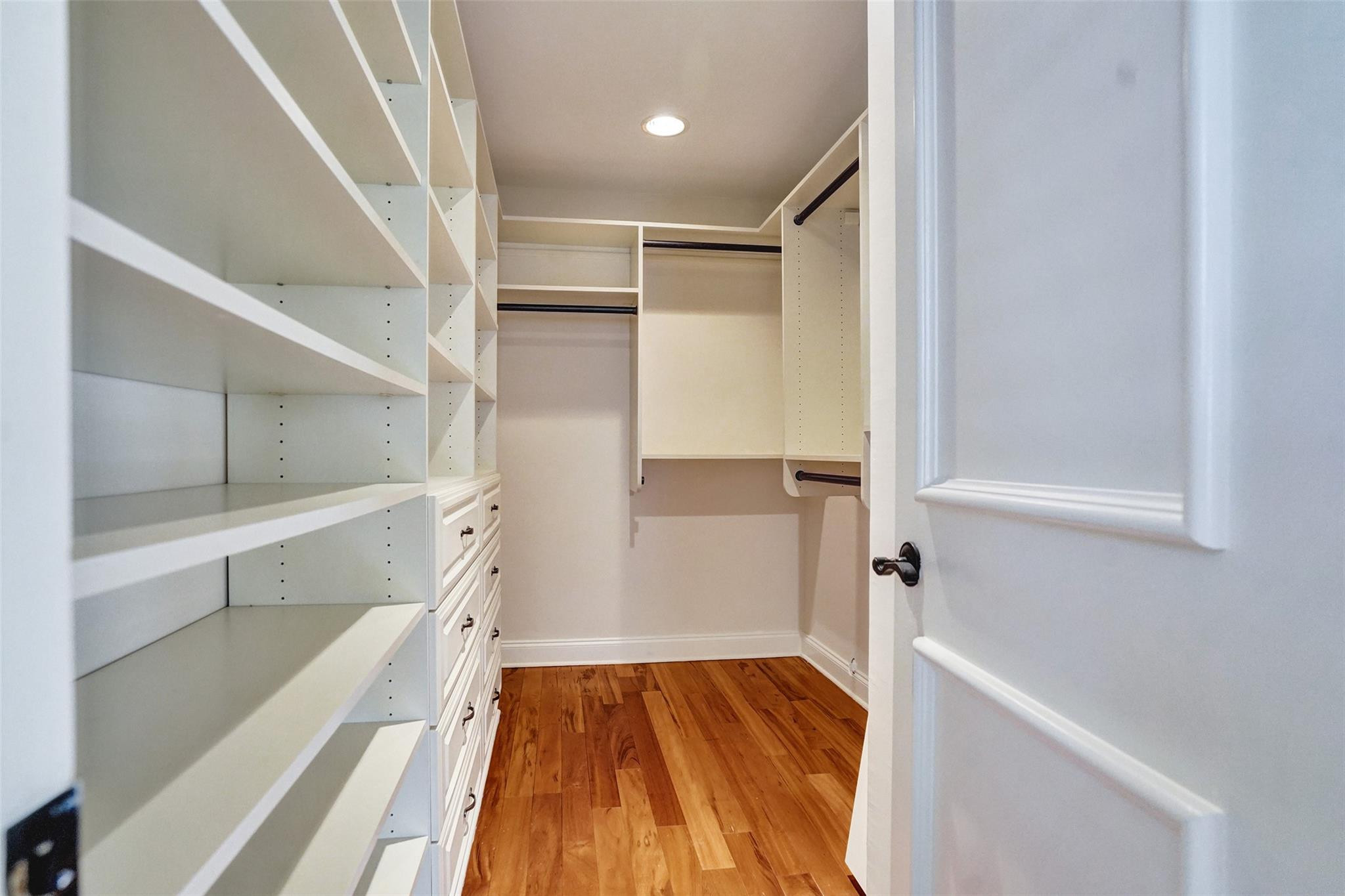 1108 N RIO VISTA BL