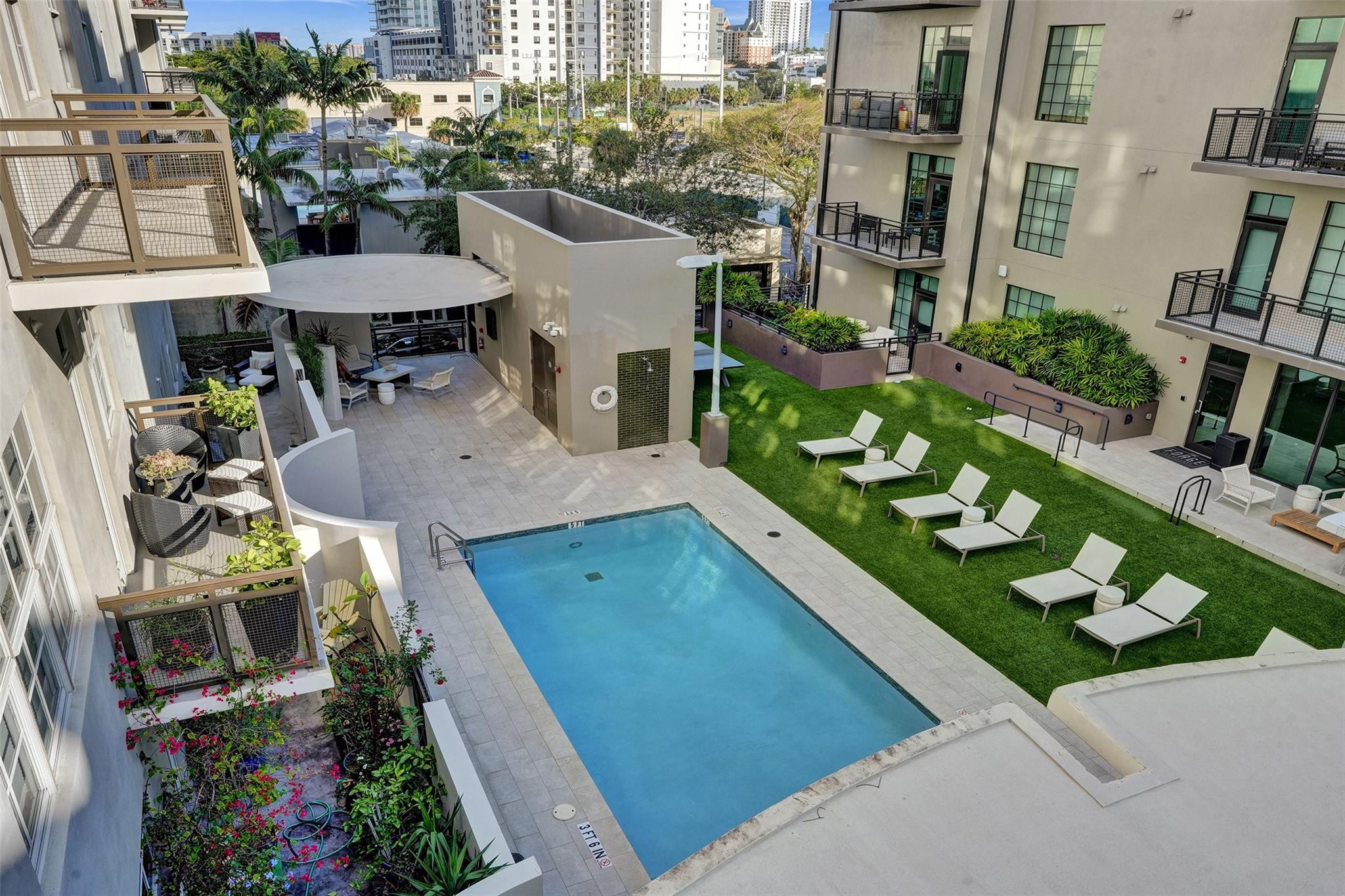 411 NW 1st Ave 405