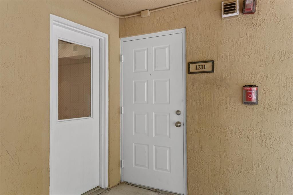 9755 Westview Dr 1211