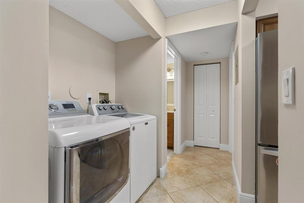 9755 Westview Dr 1211