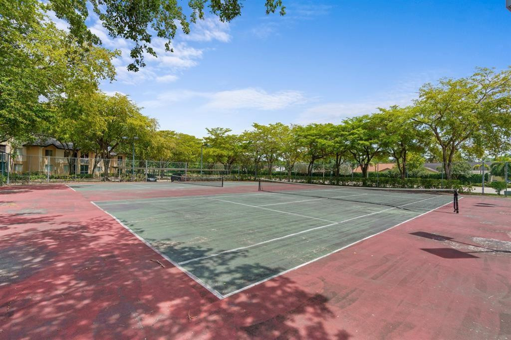 9755 Westview Dr 1211