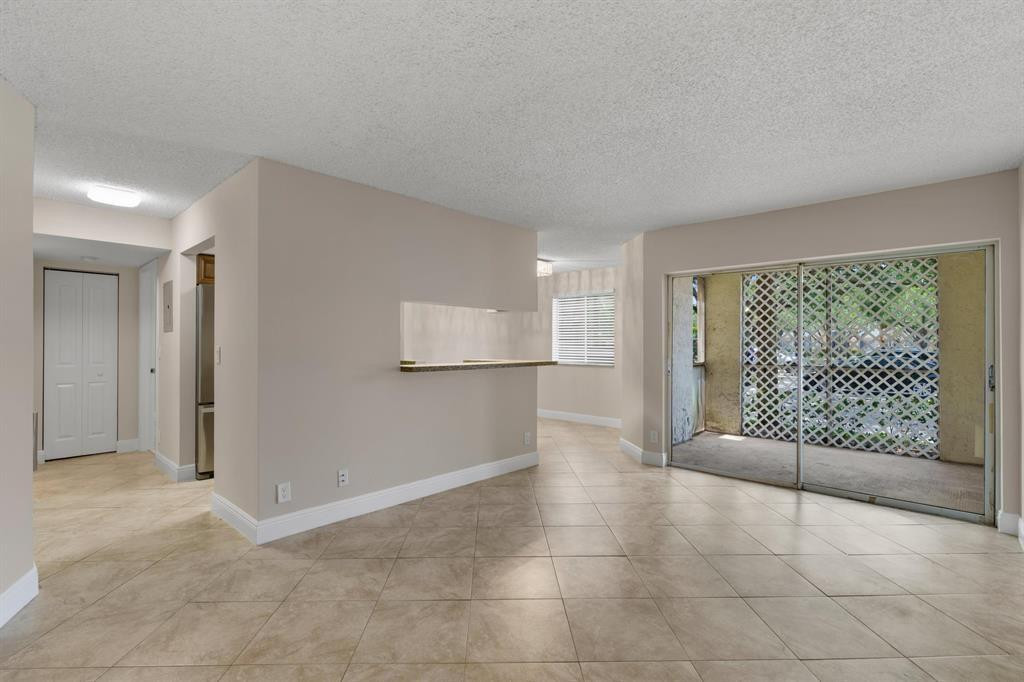 9755 Westview Dr 1211