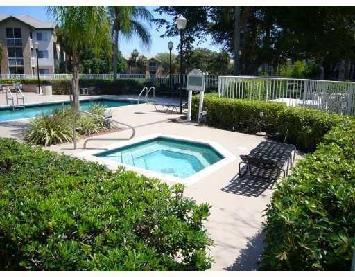 9755 Westview Dr 1211