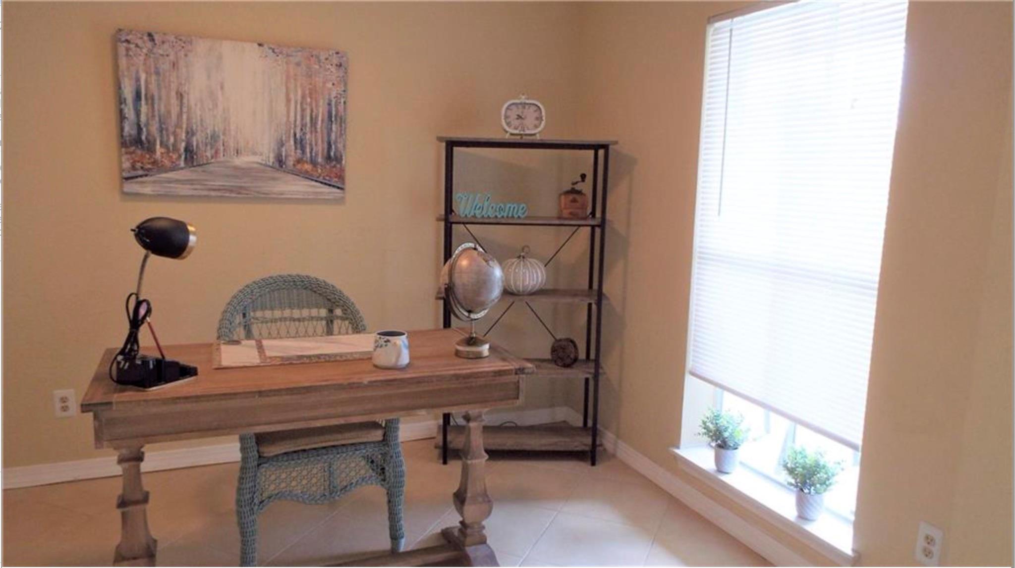 833 Riverside Dr 824