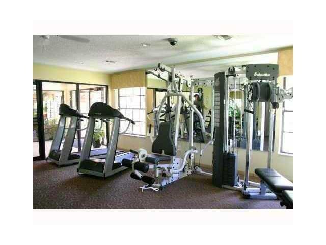 833 Riverside Dr 824