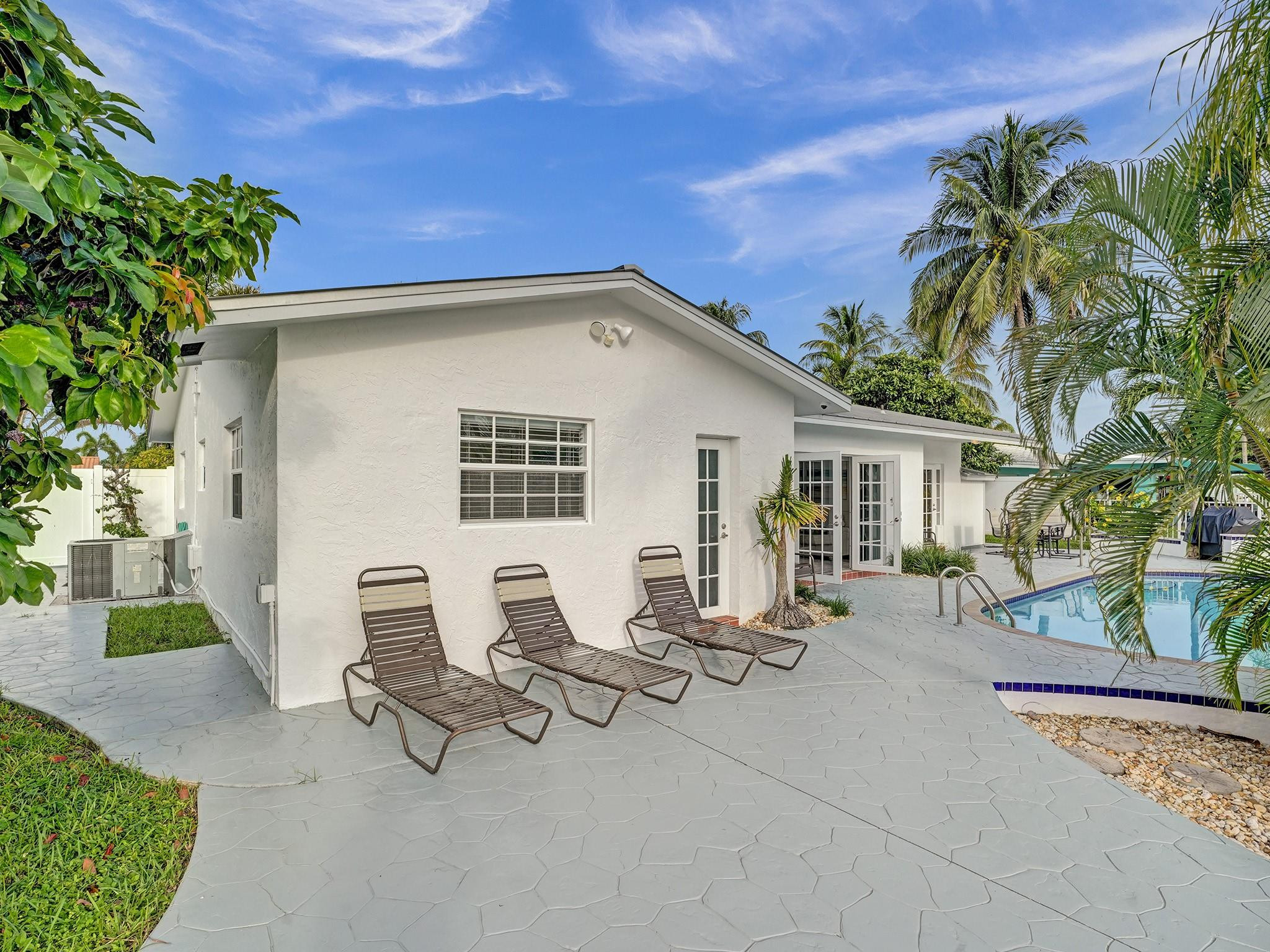 650 SE 5th Terrace