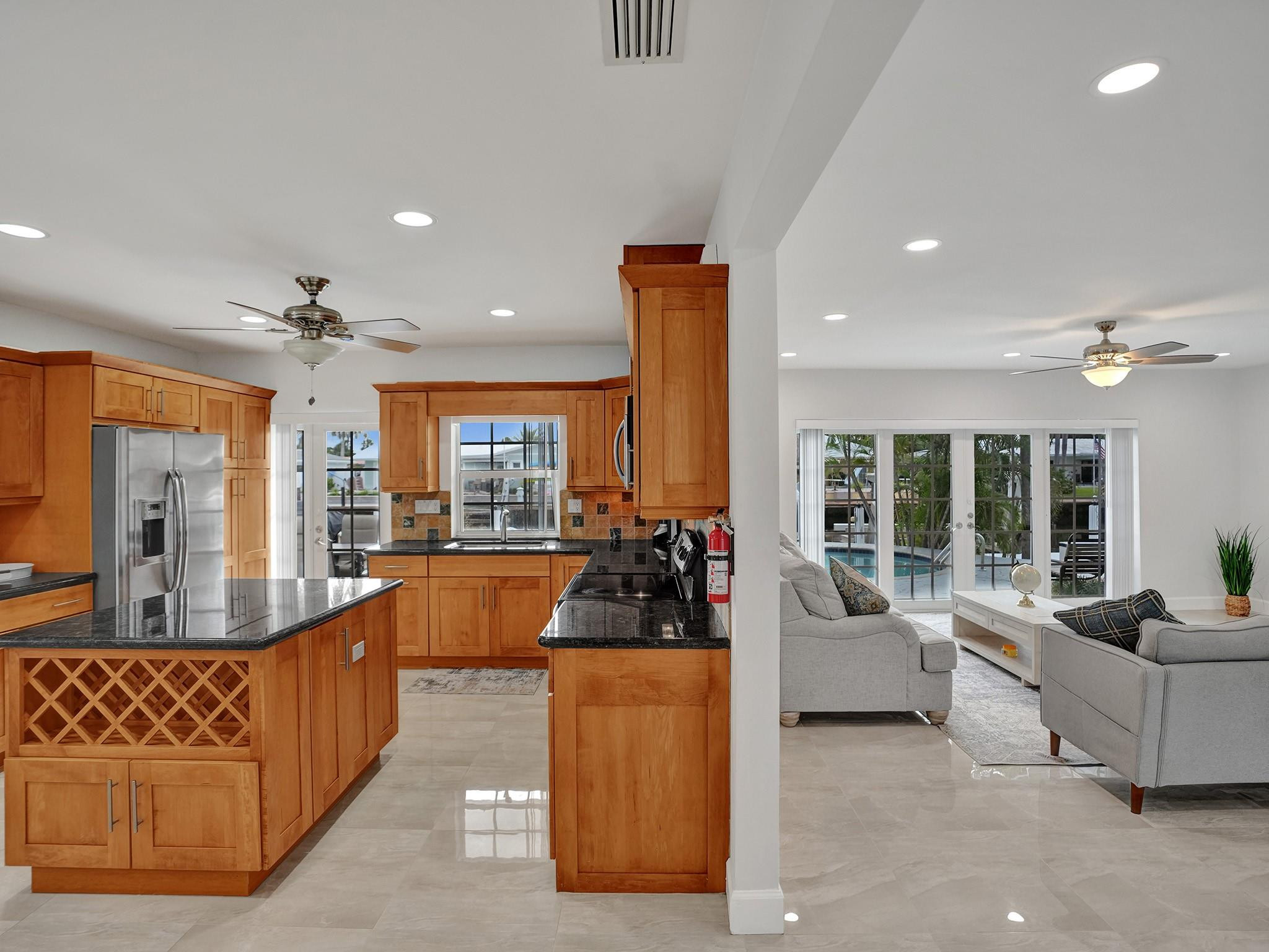 650 SE 5th Terrace