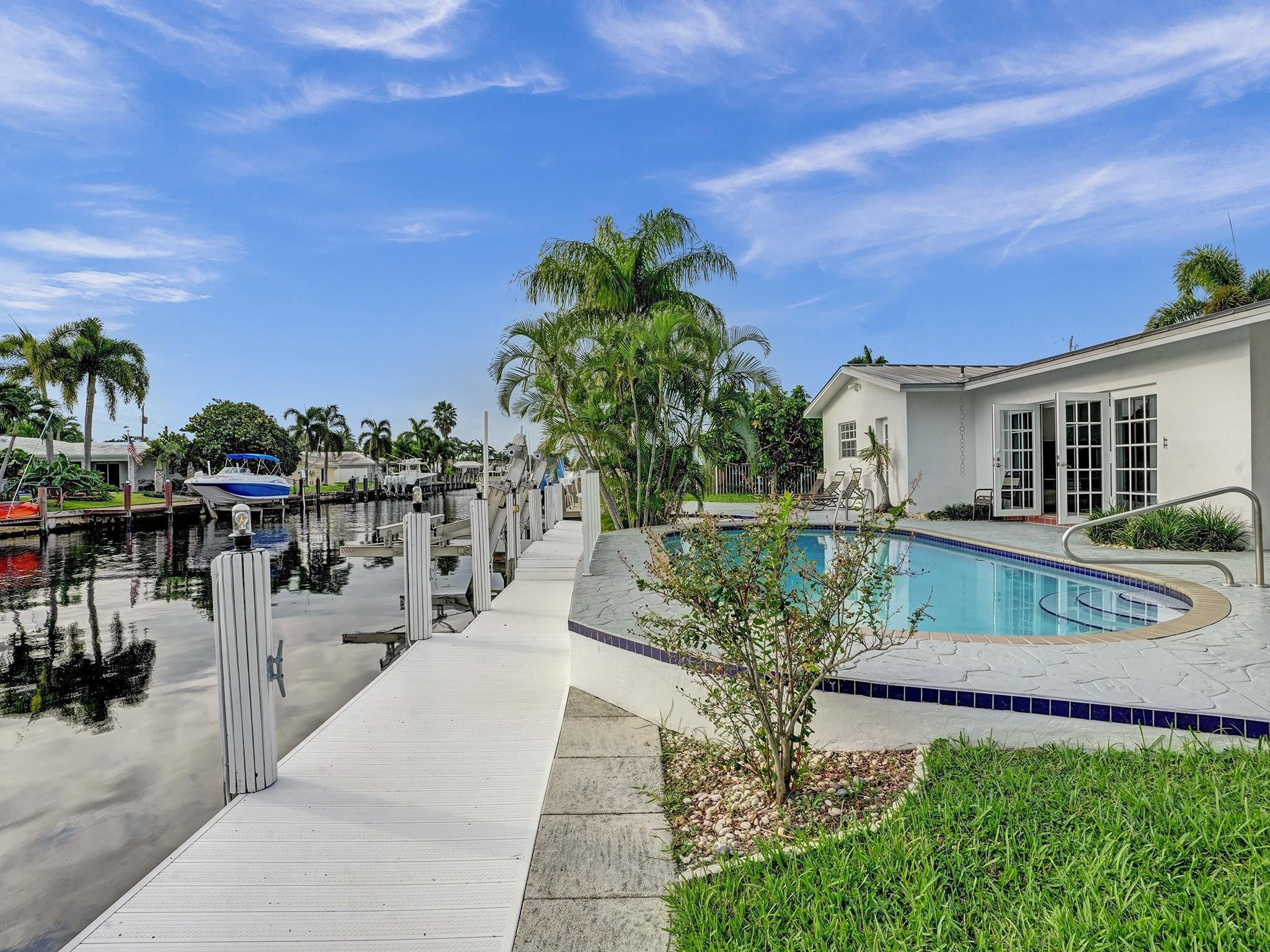650 SE 5th Terrace