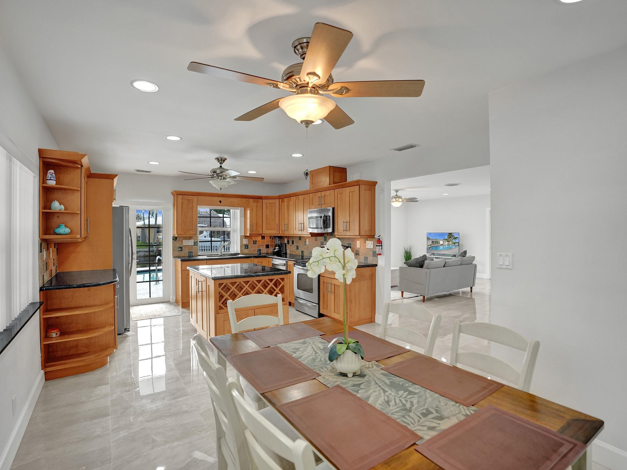 650 SE 5th Terrace