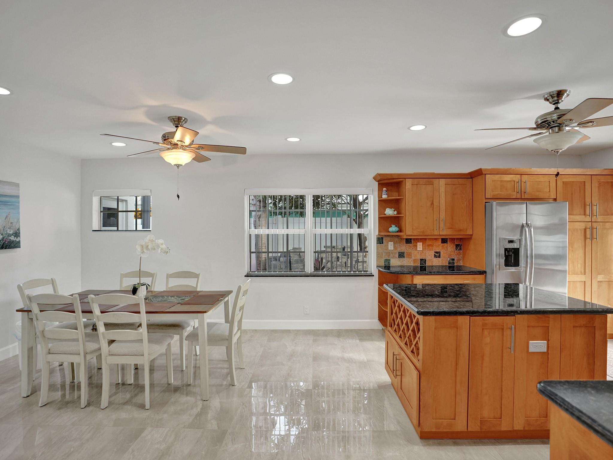 650 SE 5th Terrace
