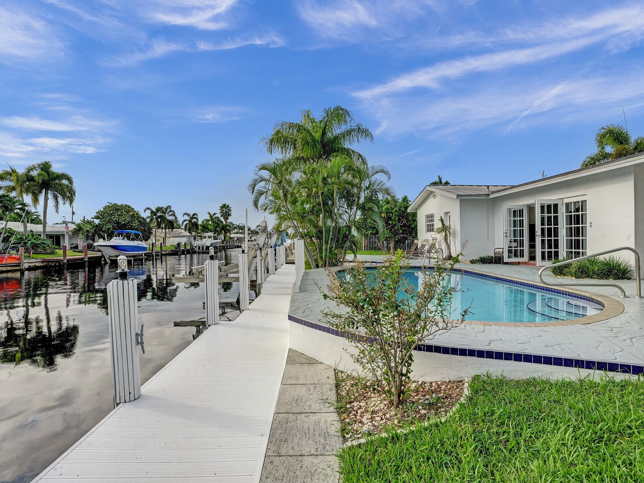 650 SE 5th Terrace