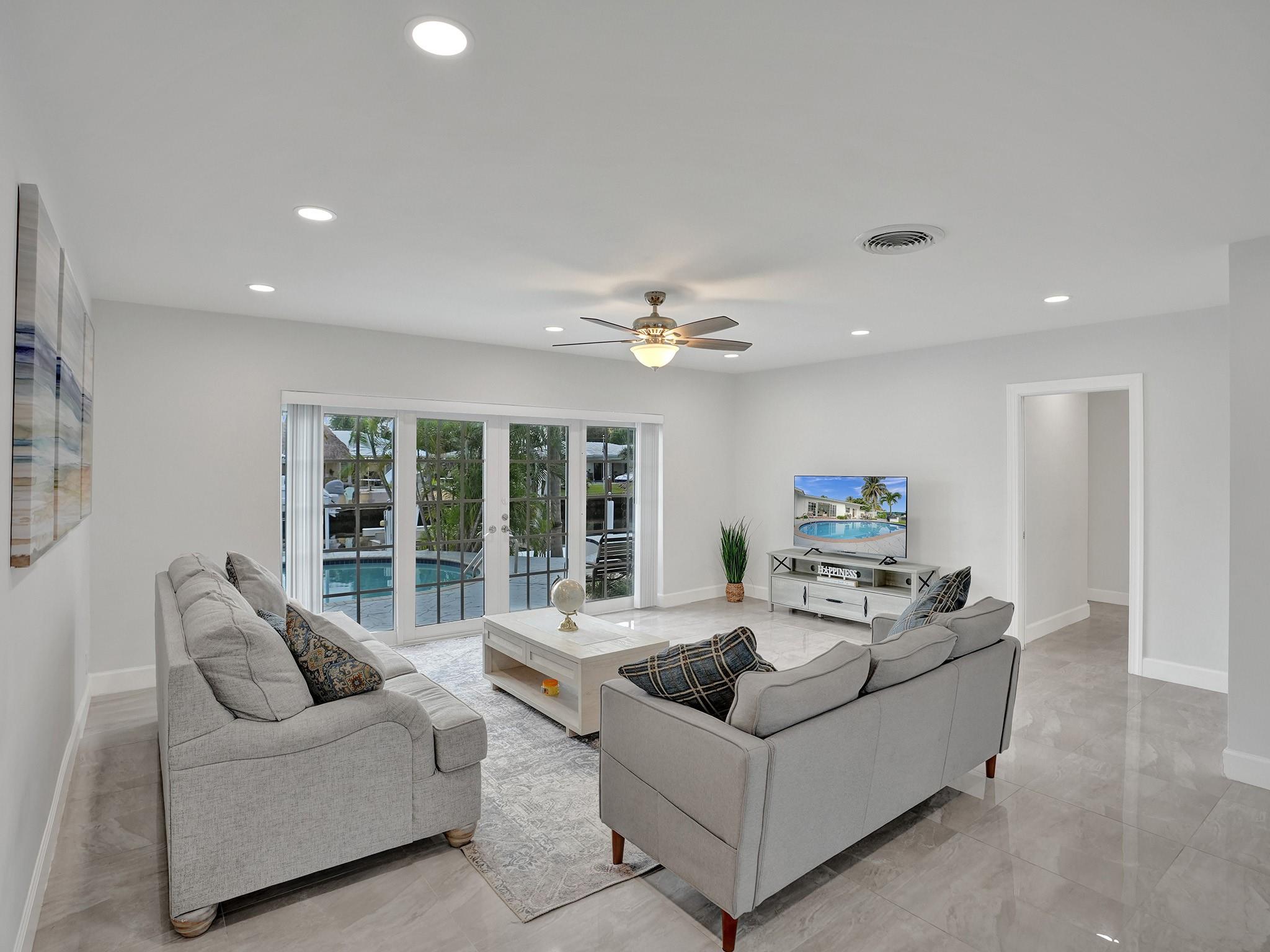 650 SE 5th Terrace