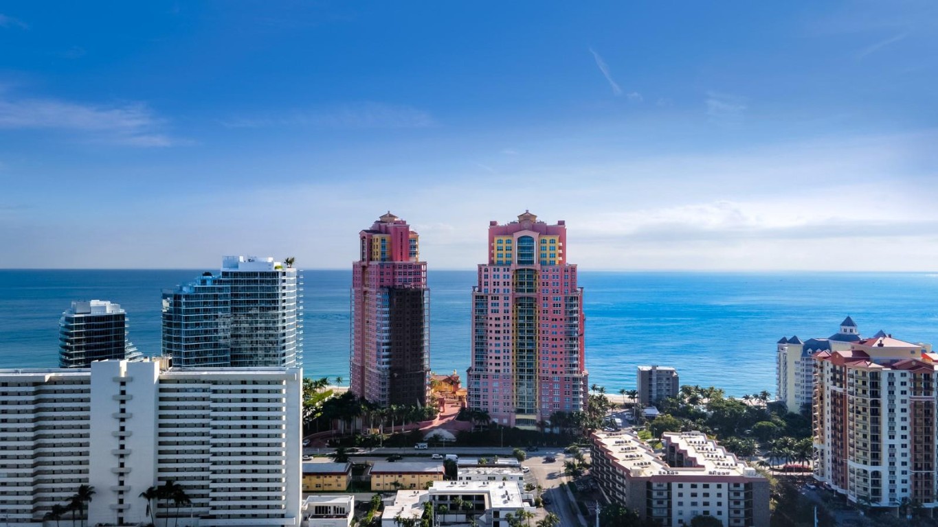 2110 N Ocean Blvd 22B