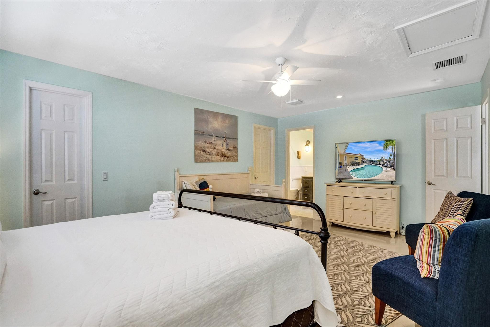 2051 CORAL REEF DR