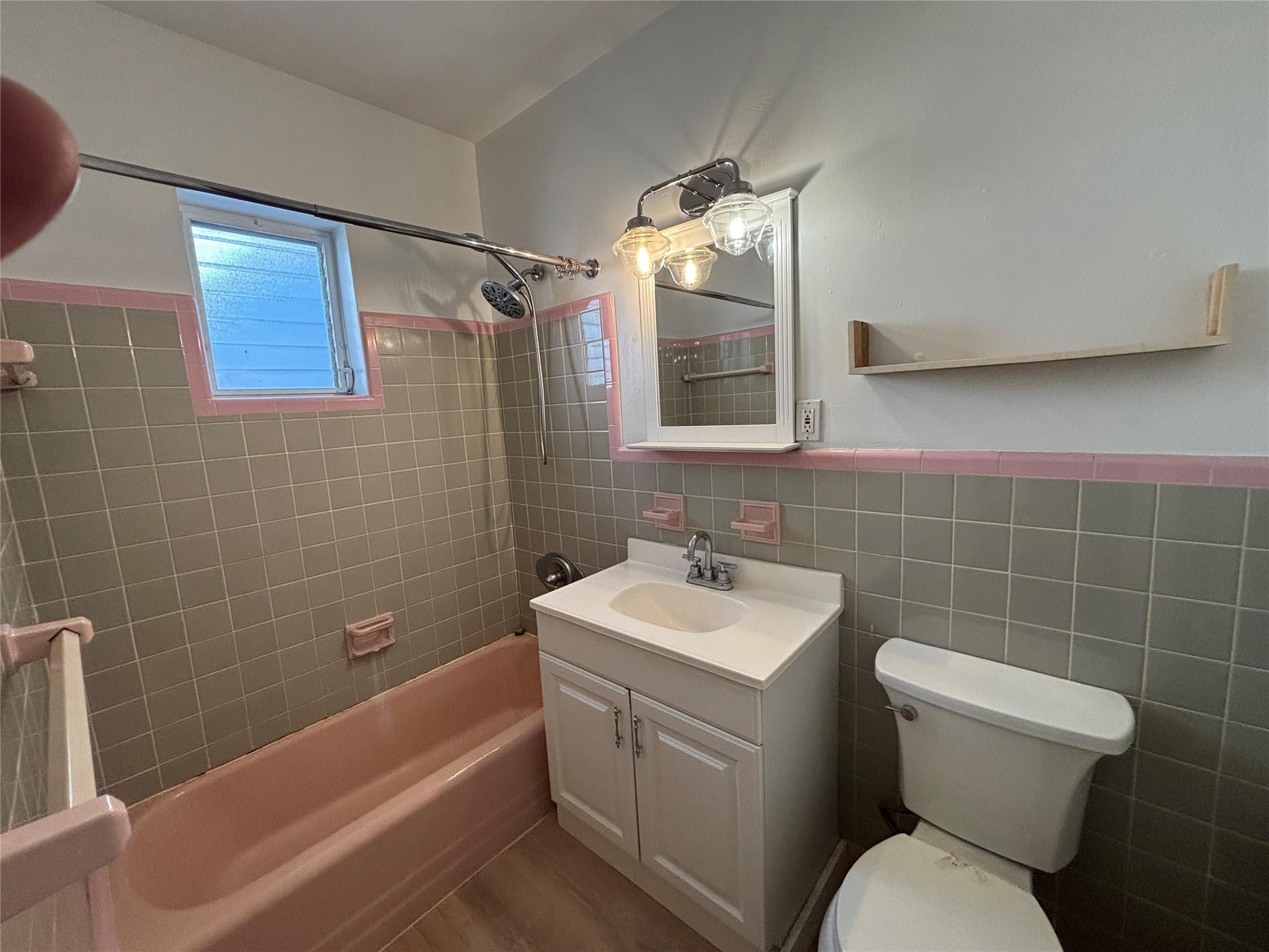 1315 SE 2nd St REAR EAST