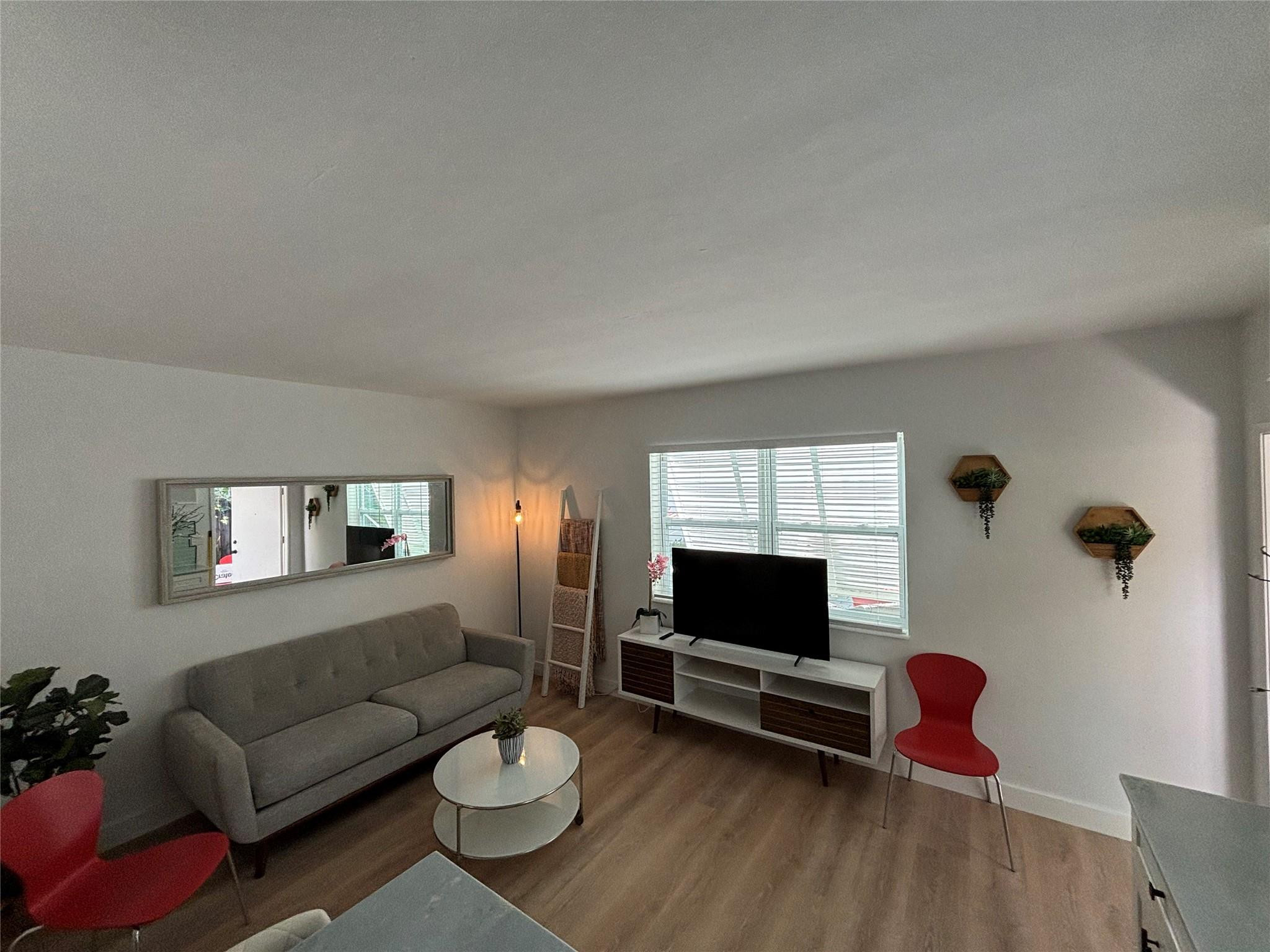 1315 SE 2nd St REAR WEST