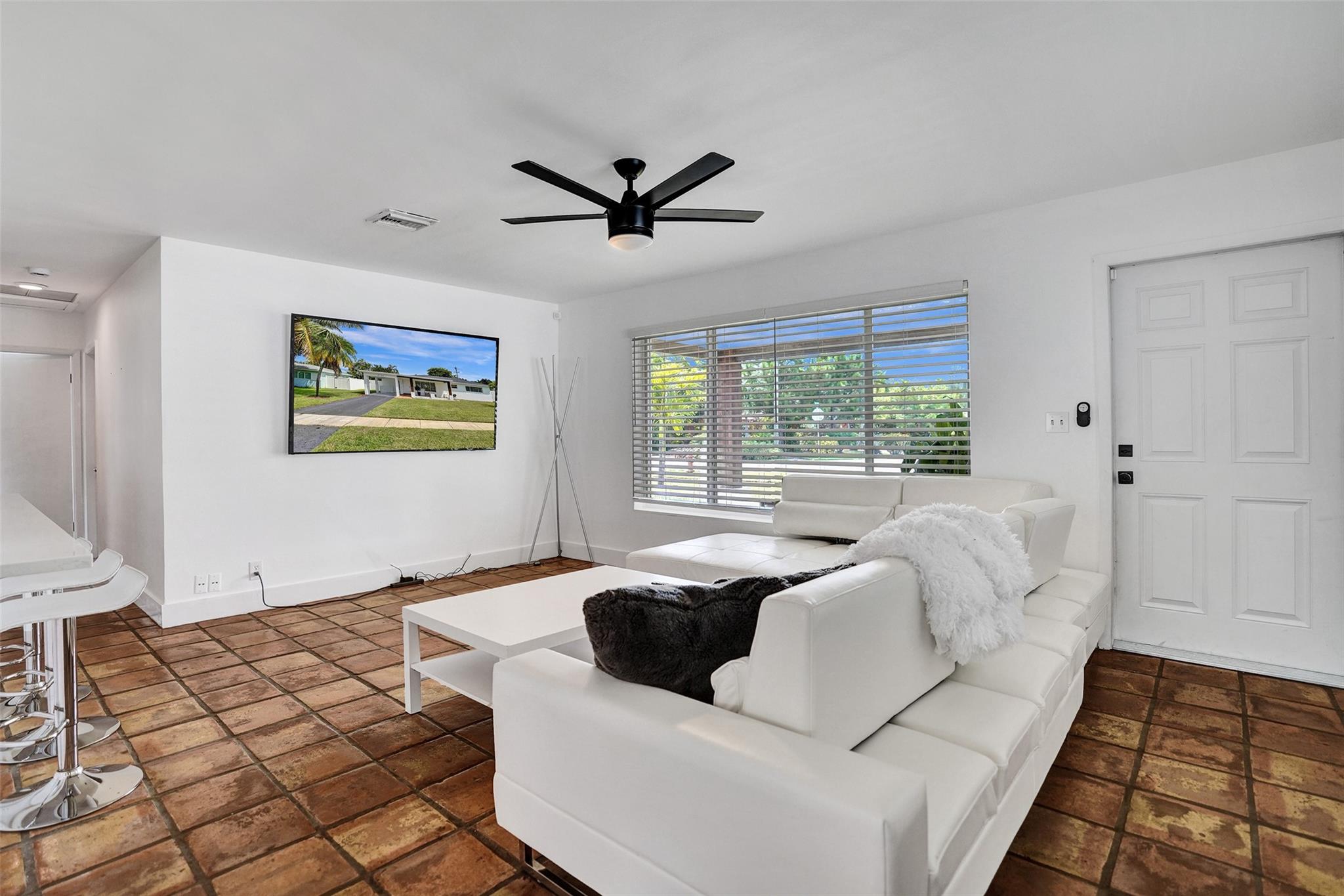 2136 NE 3rd Way