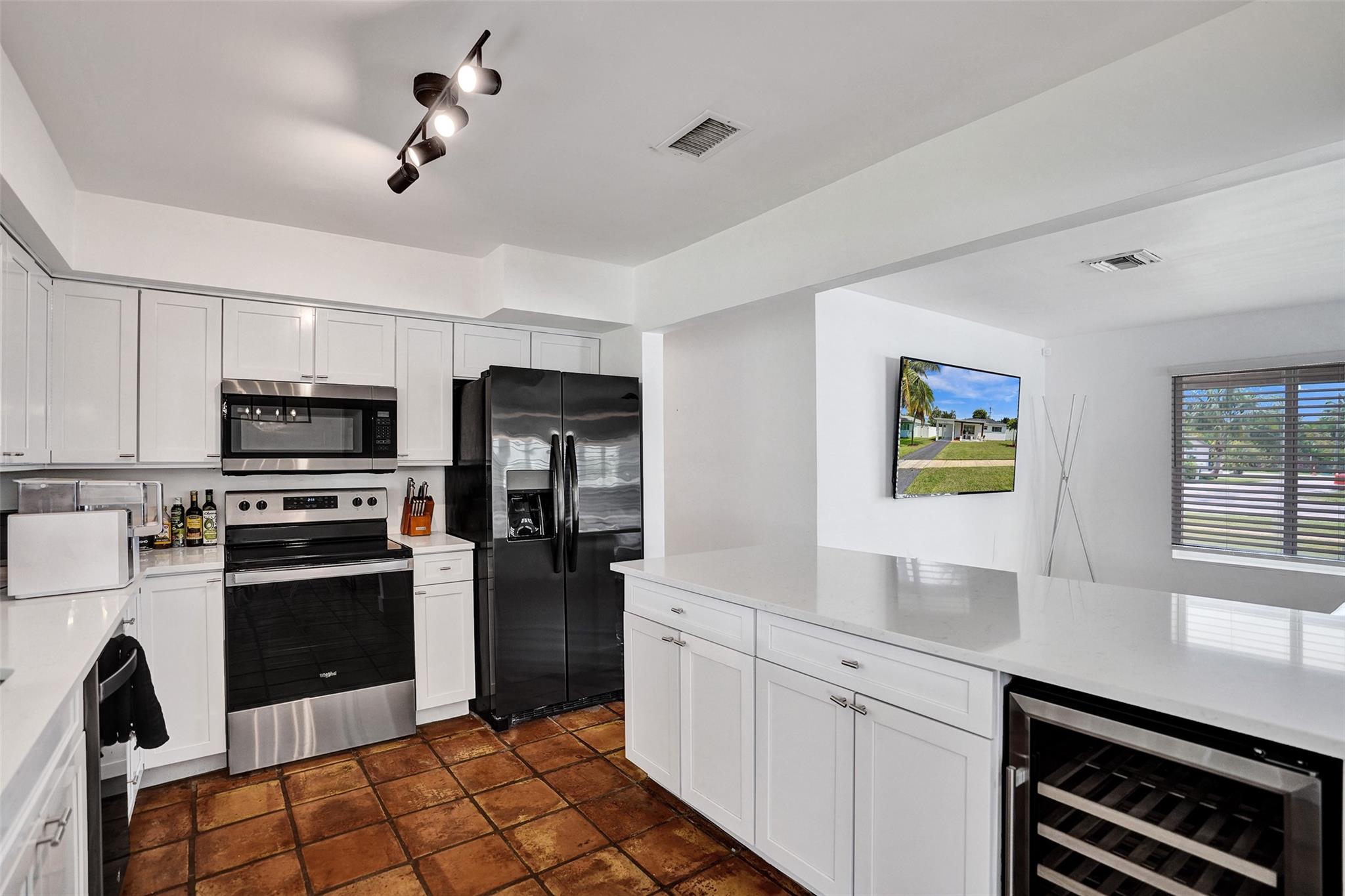 2136 NE 3rd Way