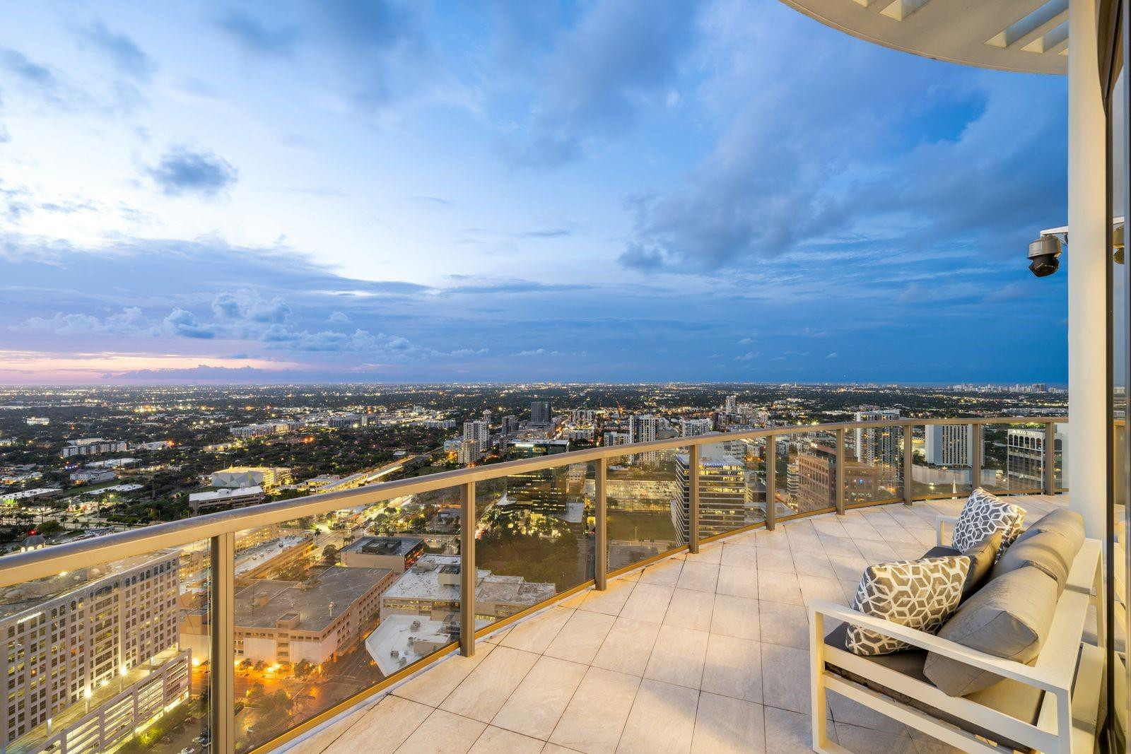 100 E Las Olas Blvd 4603