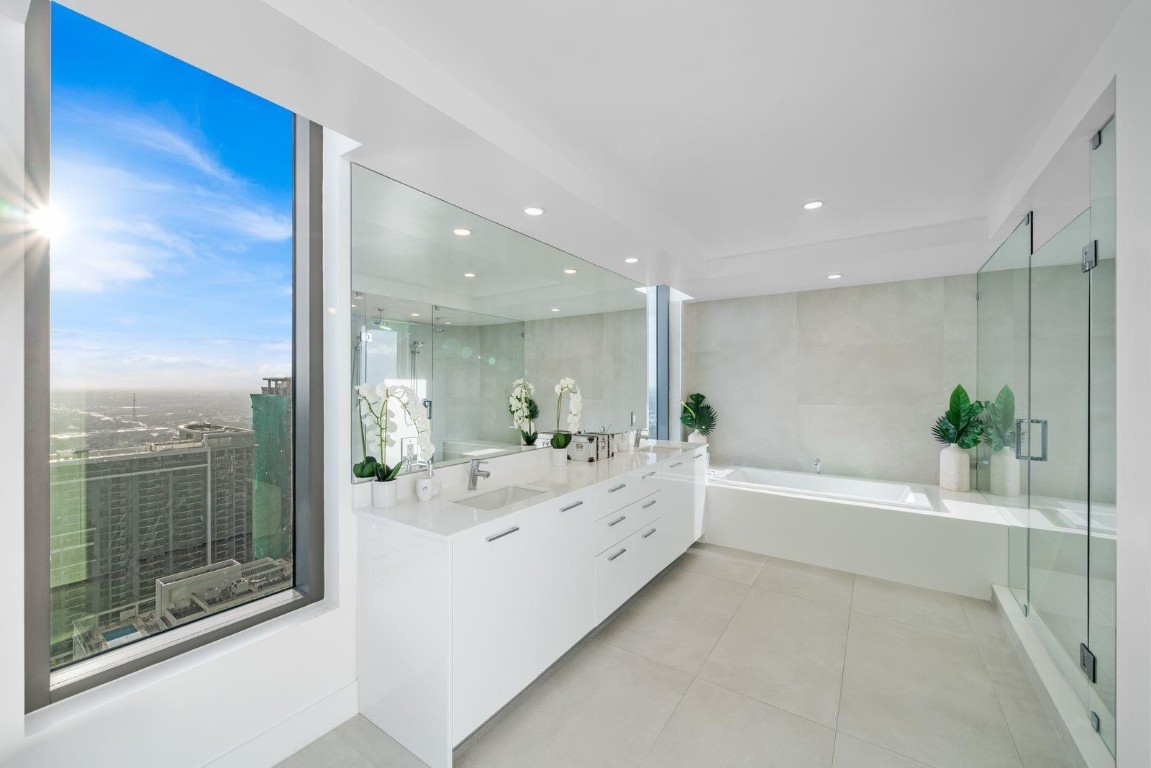 100 E Las Olas Blvd 4603