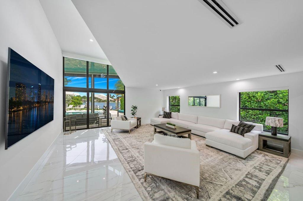 19 Gatehouse Rd