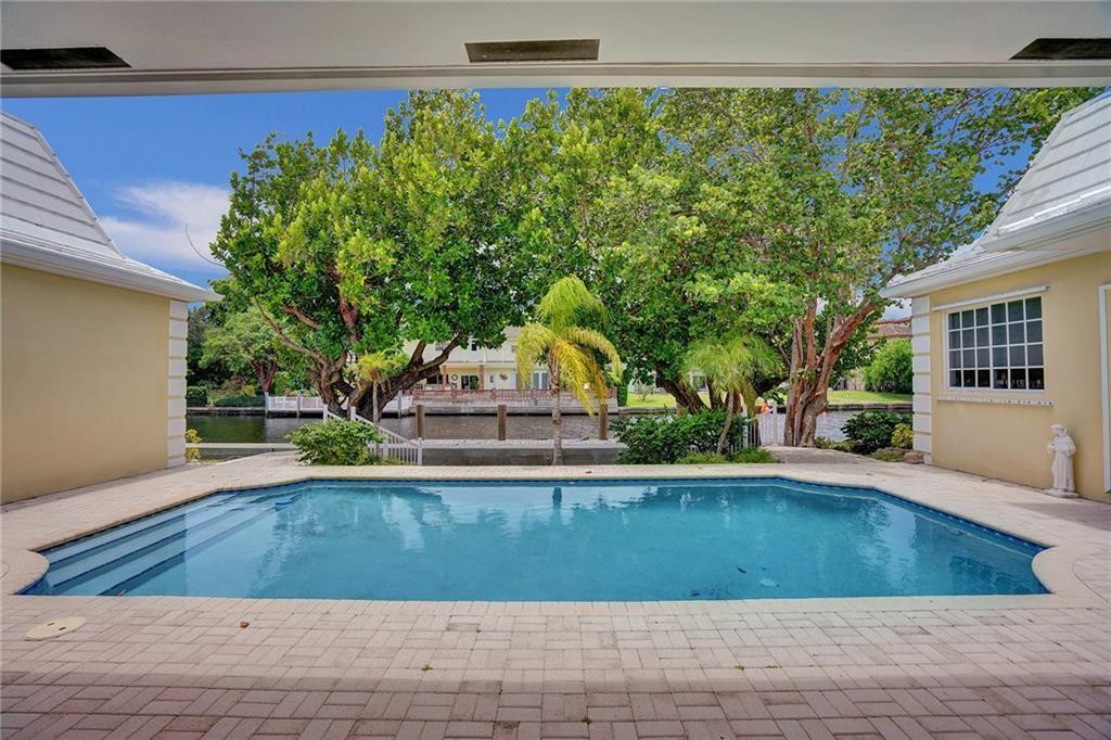 40 Compass Isle