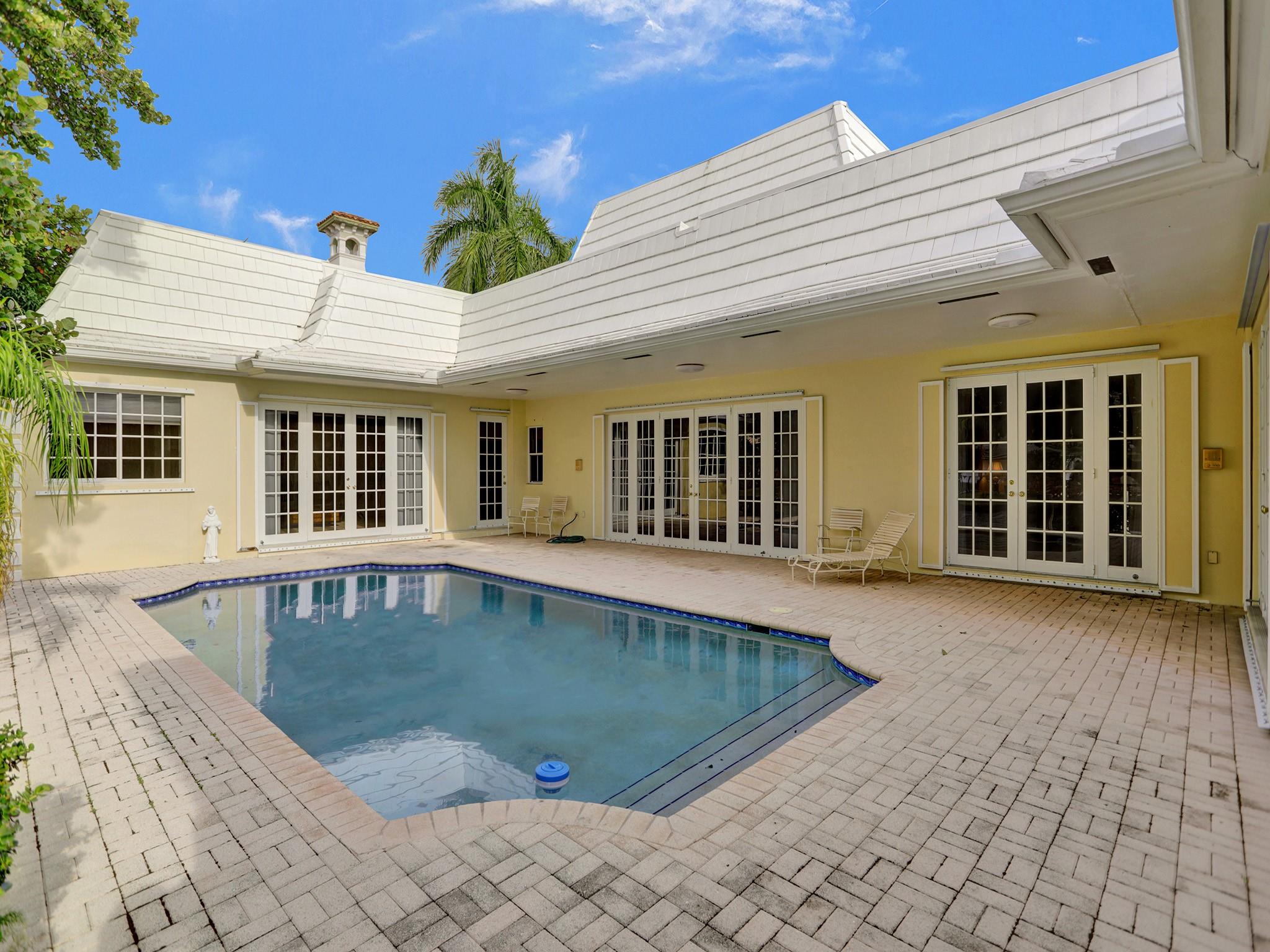 40 Compass Isle