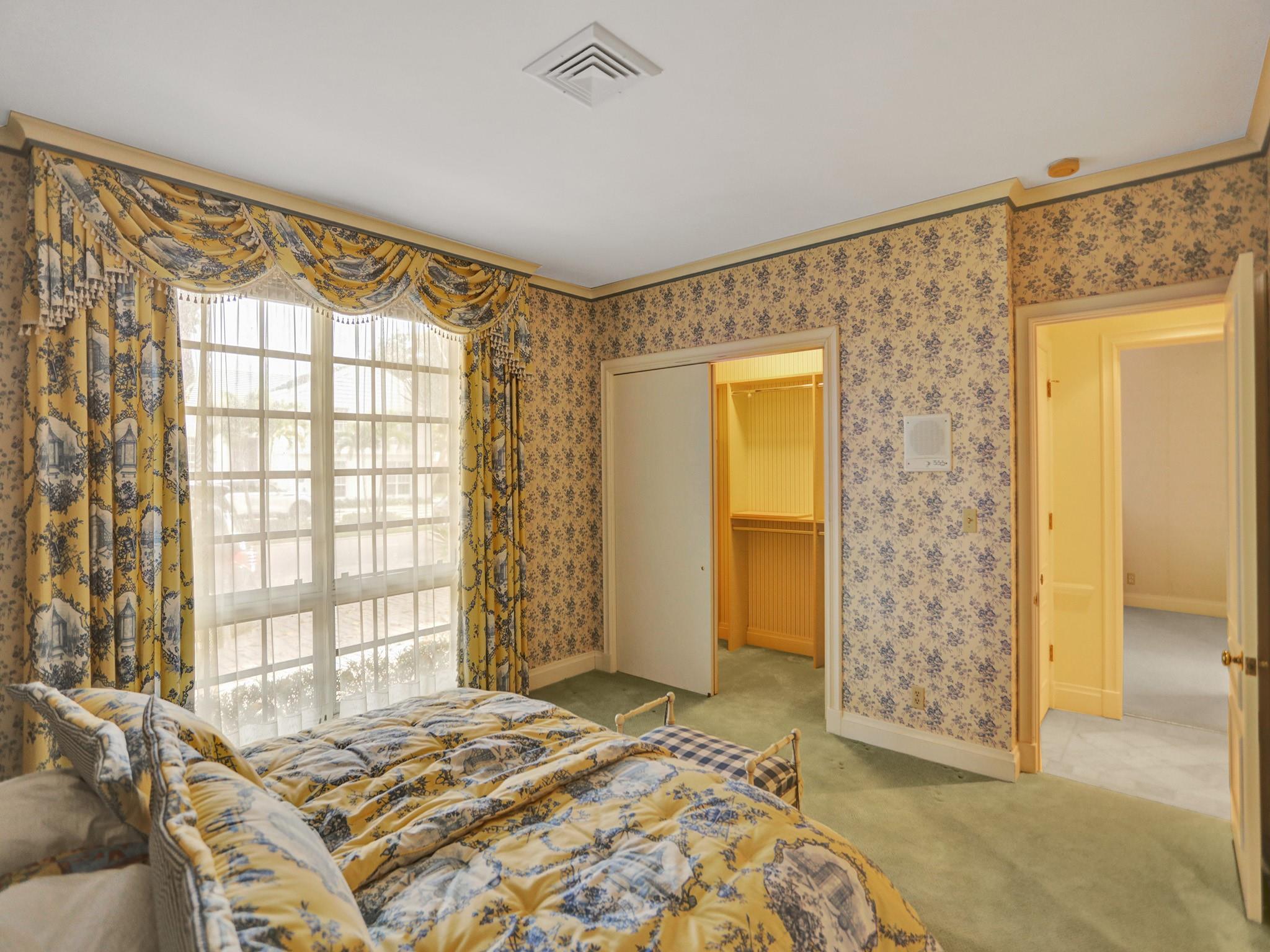 40 Compass Isle