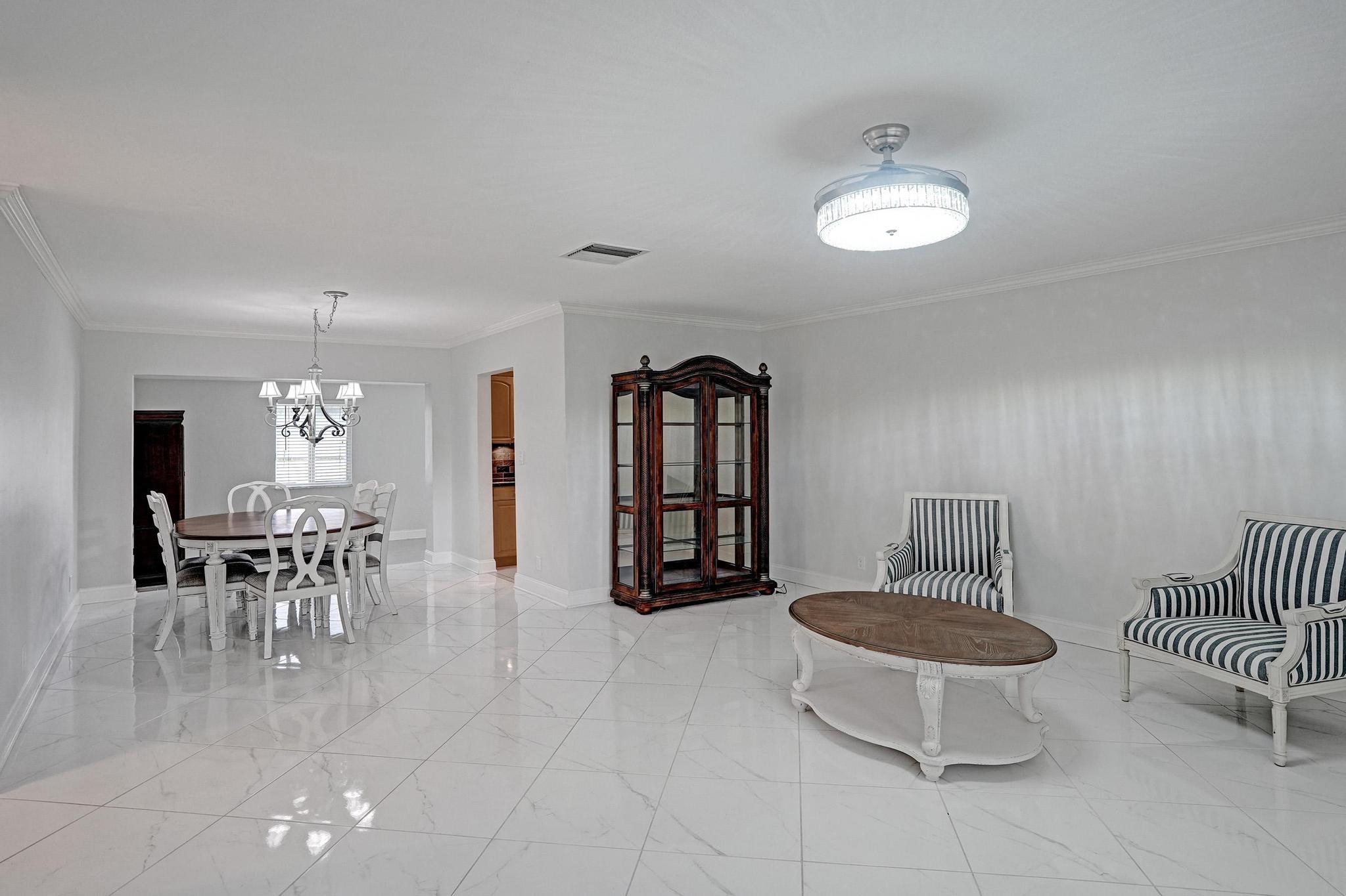 1281 NW 44th St