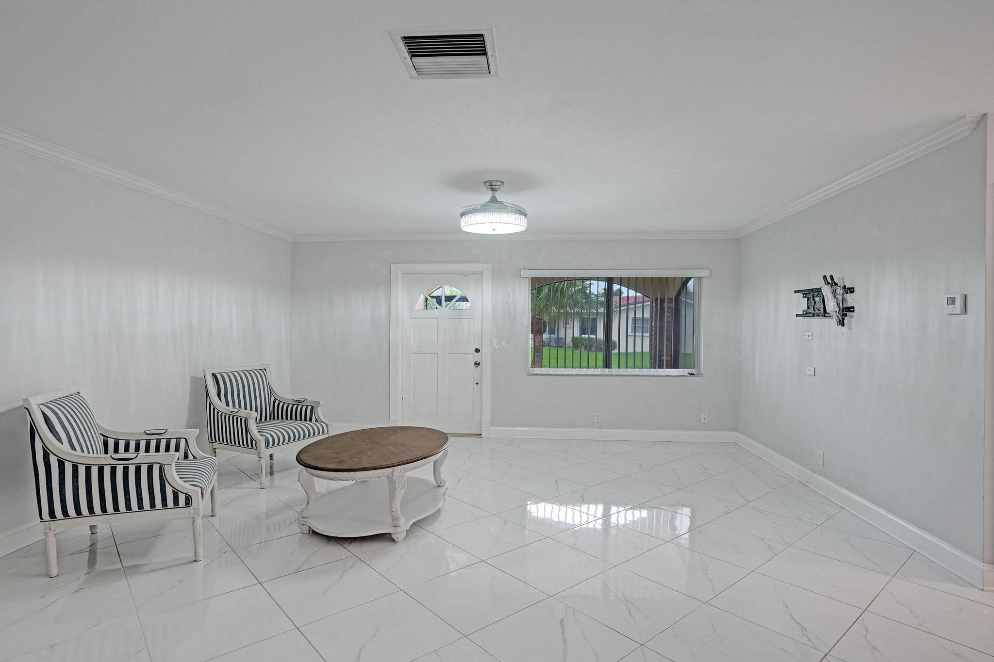 1281 NW 44th St