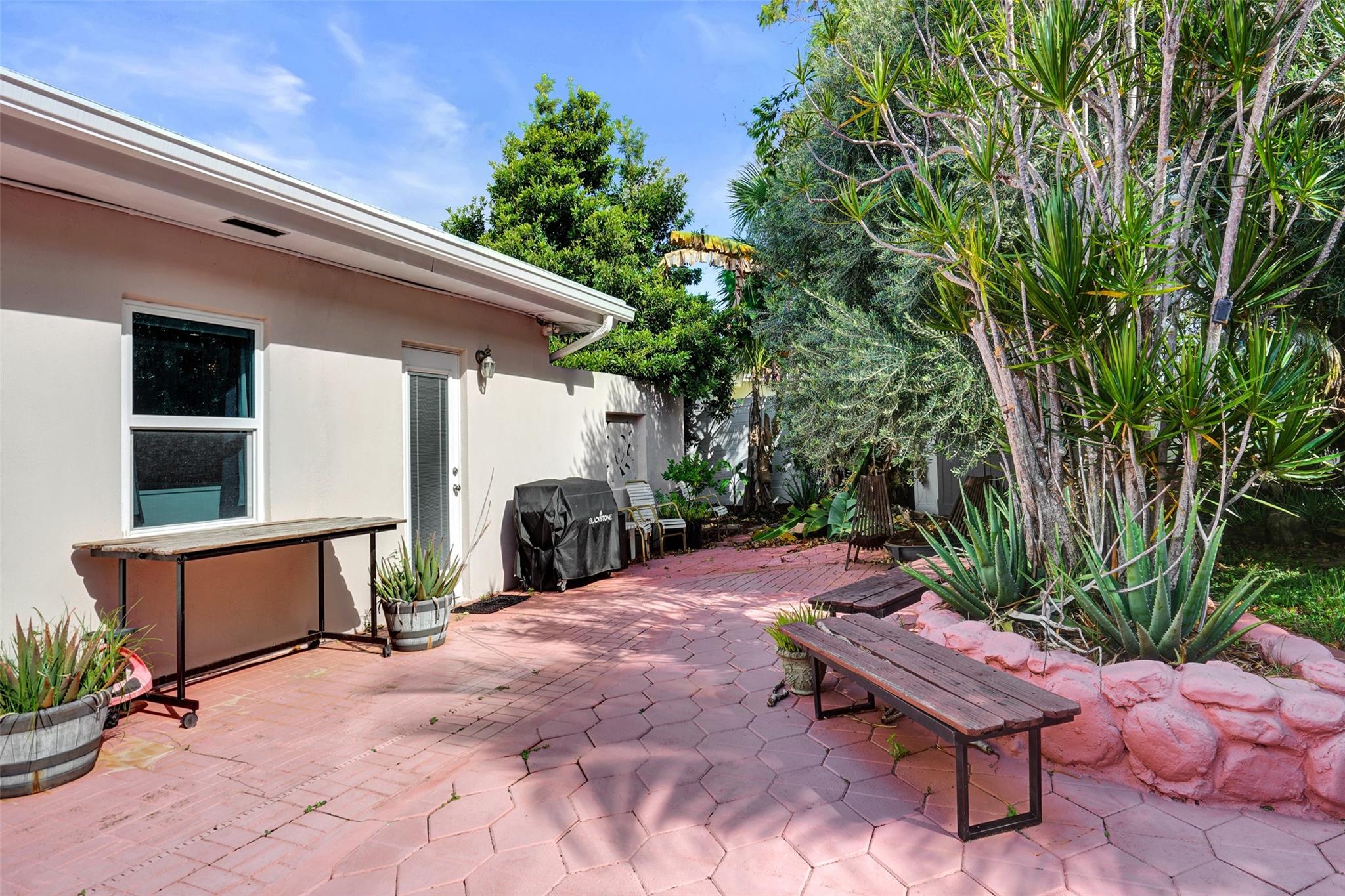 1760 Bel Air Ave