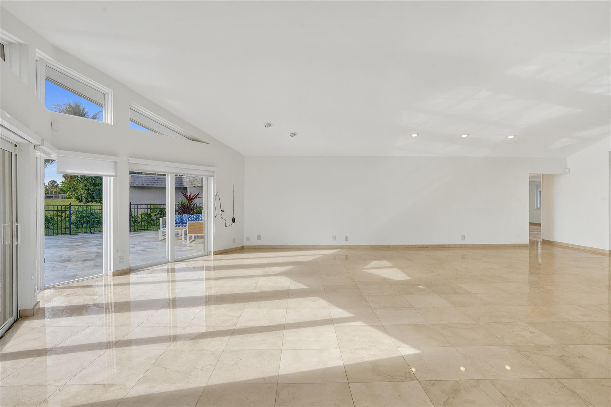5903 Breadfruit Cir
