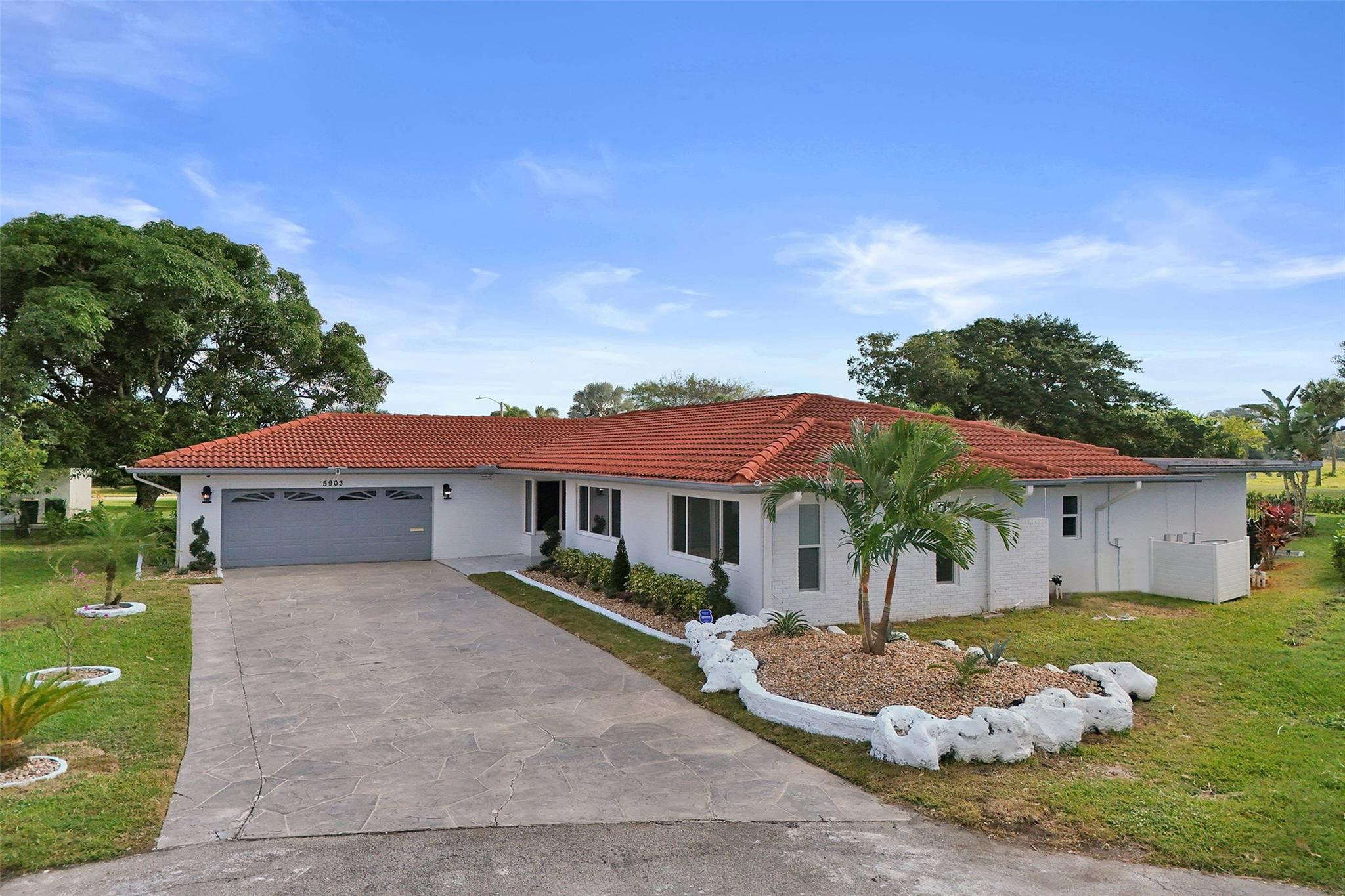 5903 Breadfruit Cir