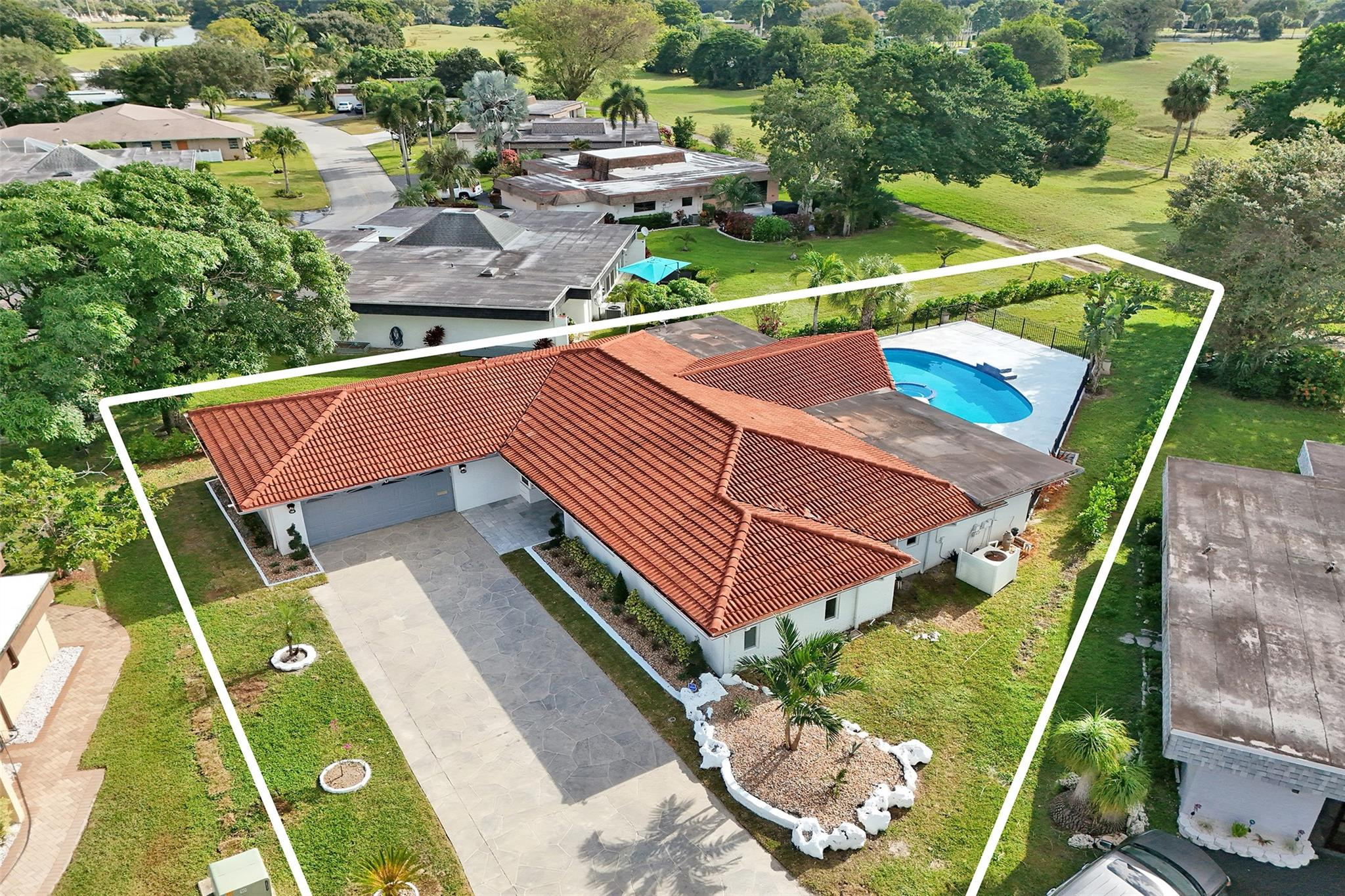 5903 Breadfruit Cir