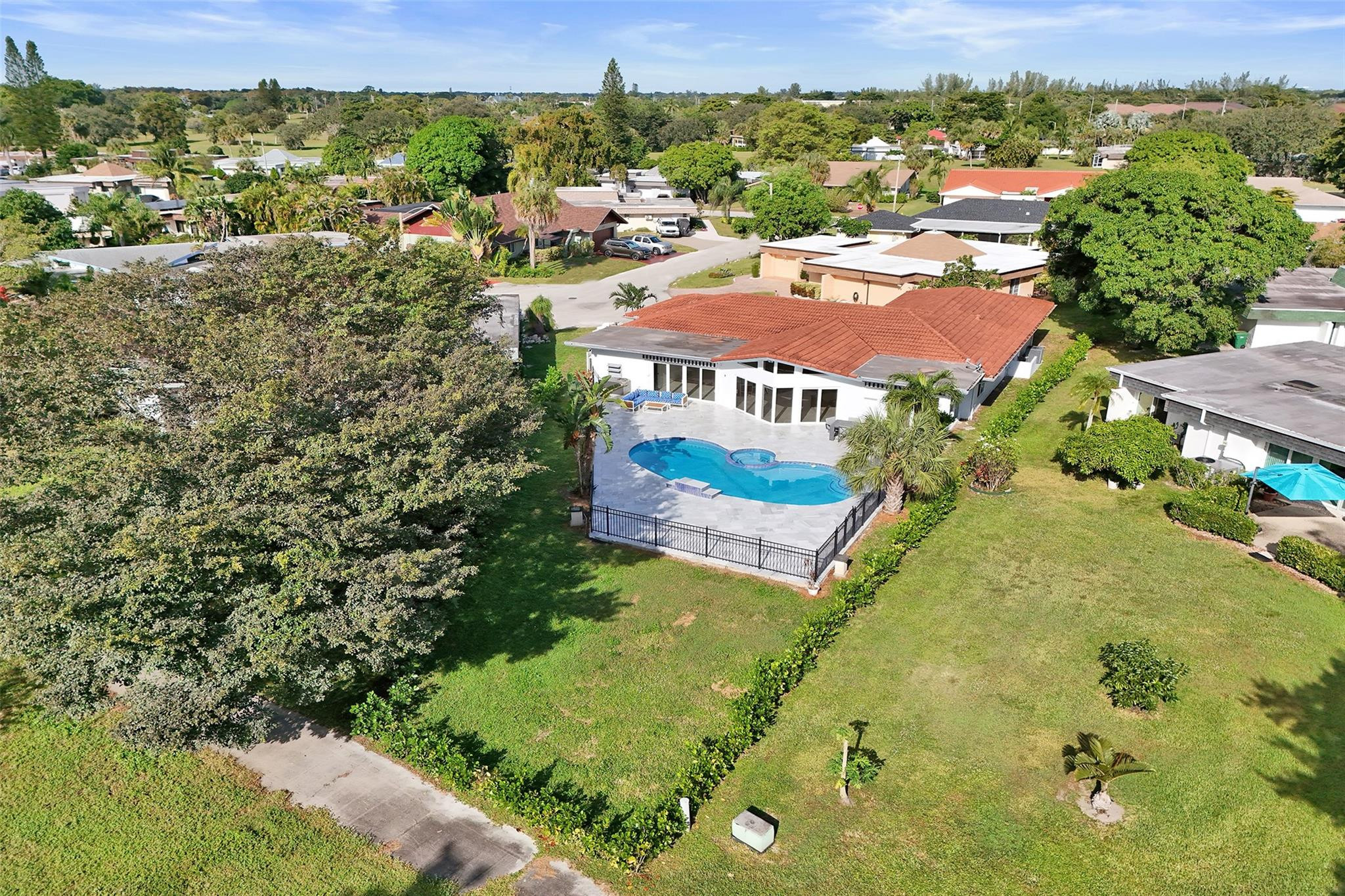 5903 Breadfruit Cir