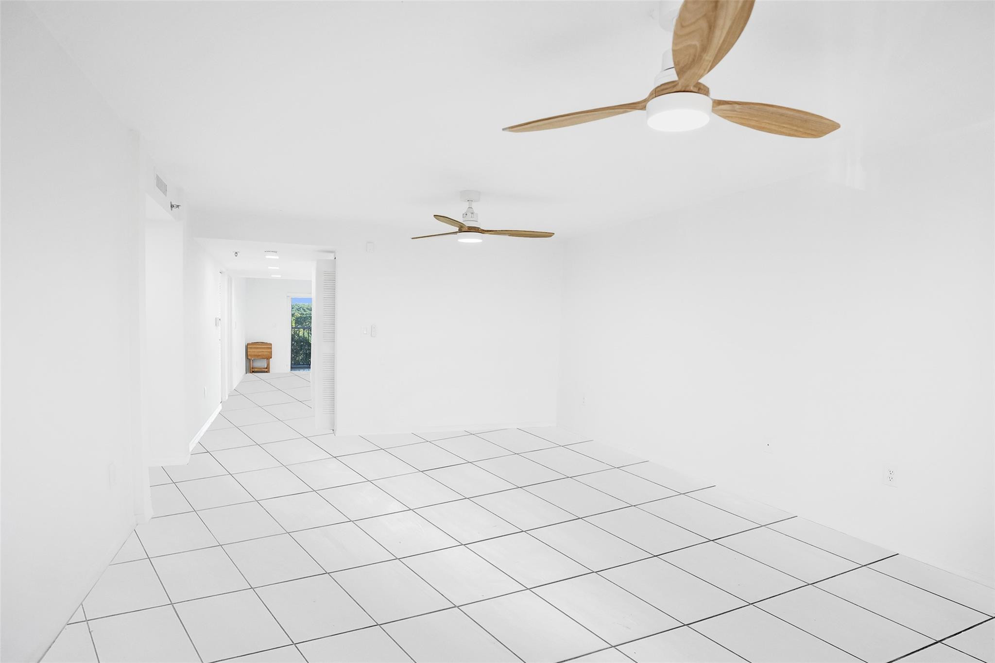 9470 Tangerine Pl 404