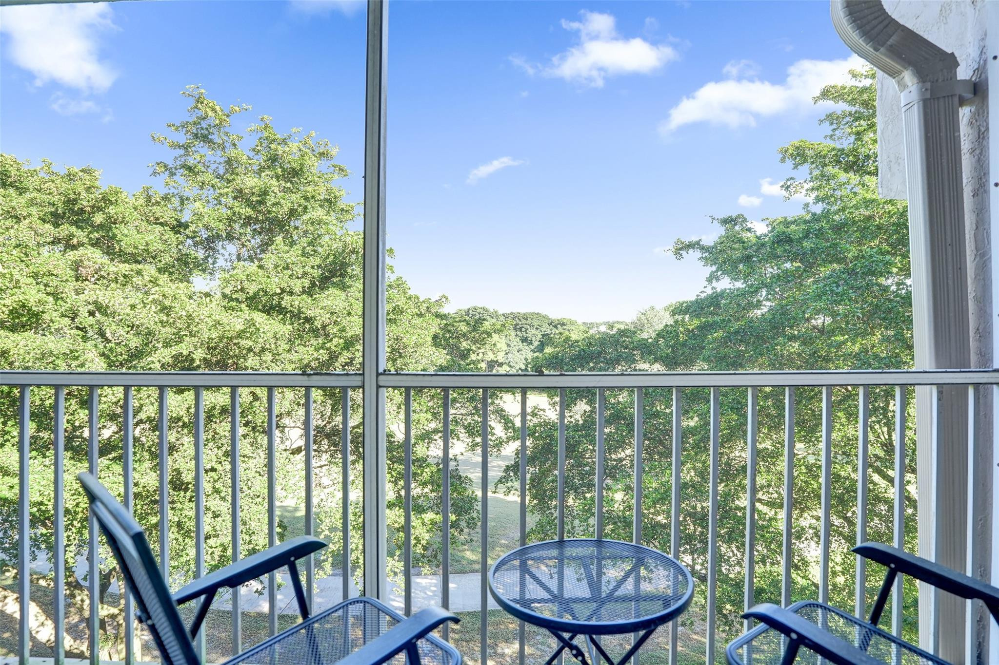 9470 Tangerine Pl 404