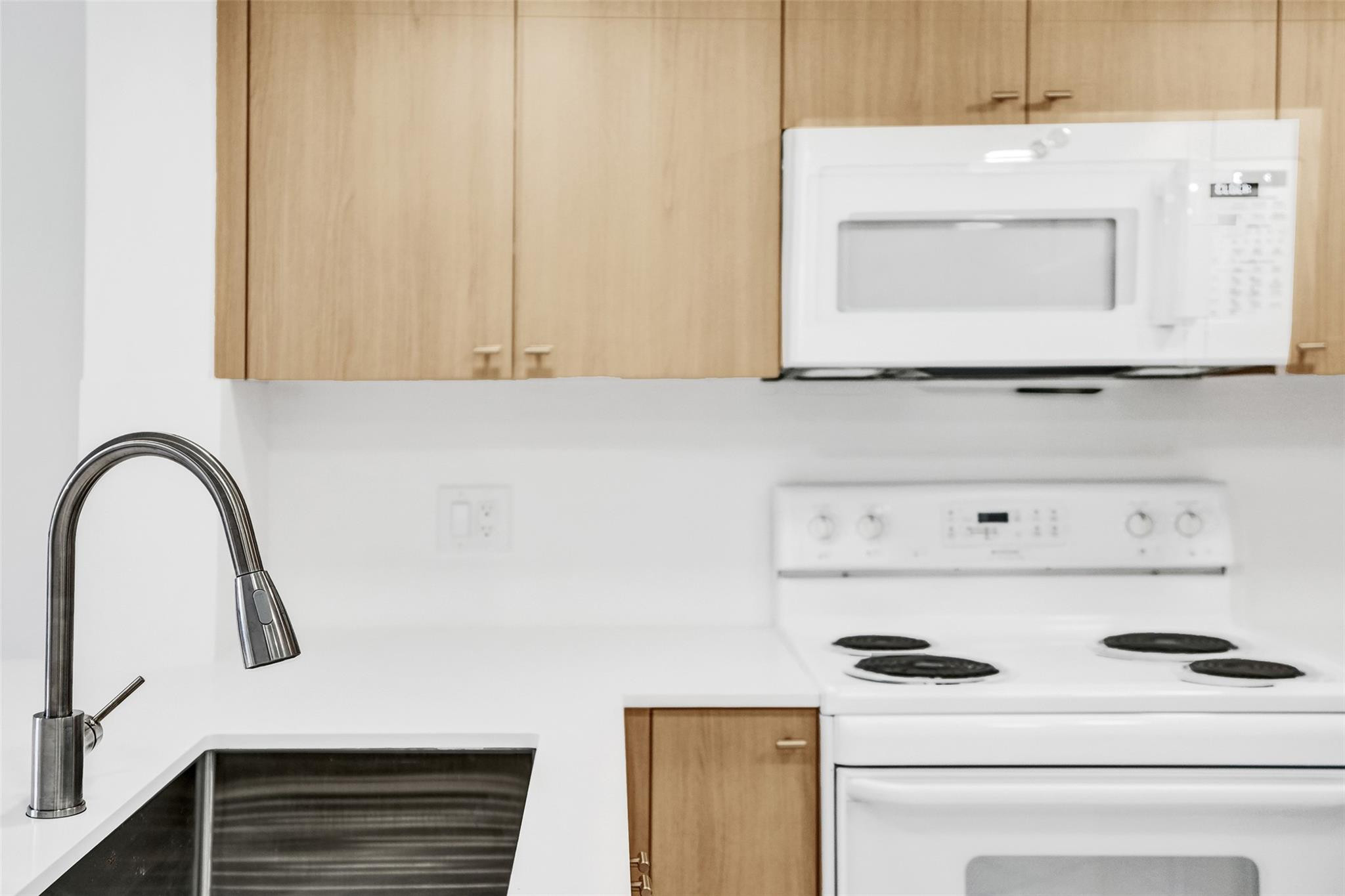 9470 Tangerine Pl 404