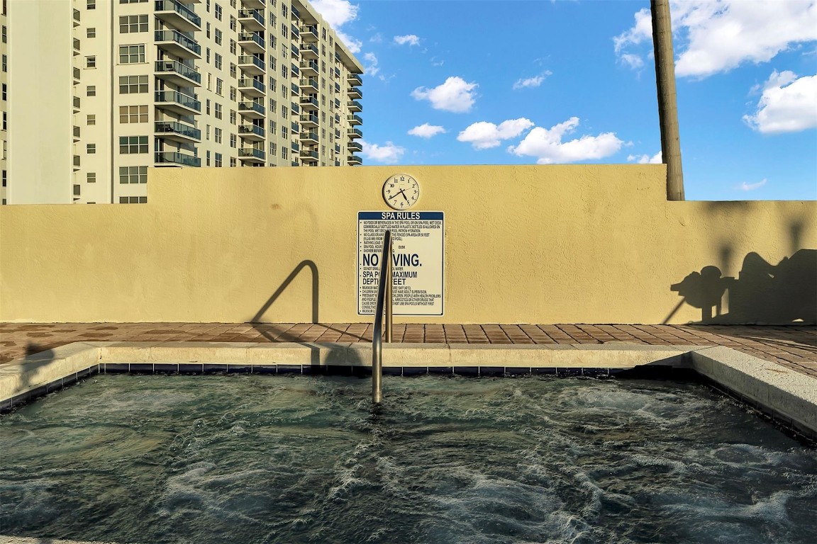 3020 NE 32nd Ave 406