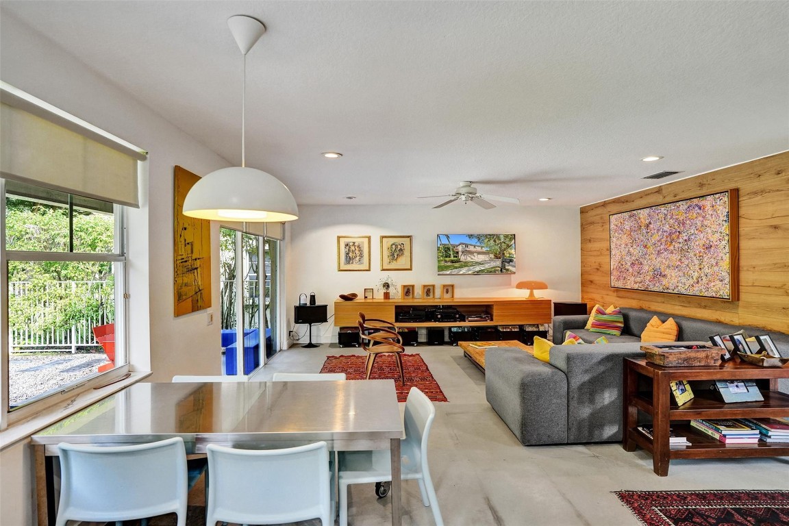 4020 Staghorn Lane, Weston