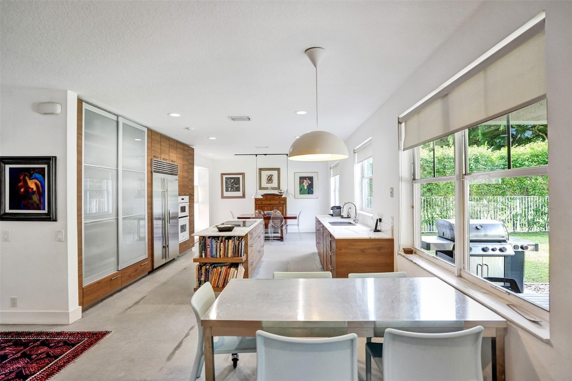 4020 Staghorn Lane, Weston