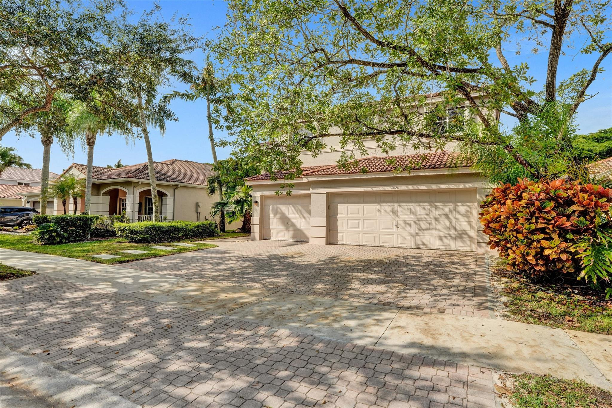 4020 Staghorn Lane, Weston