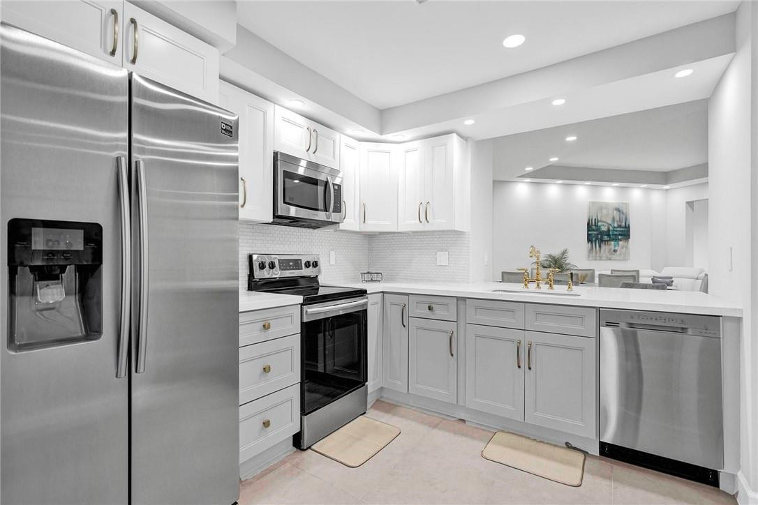 7484 La Paz Boulevard 101