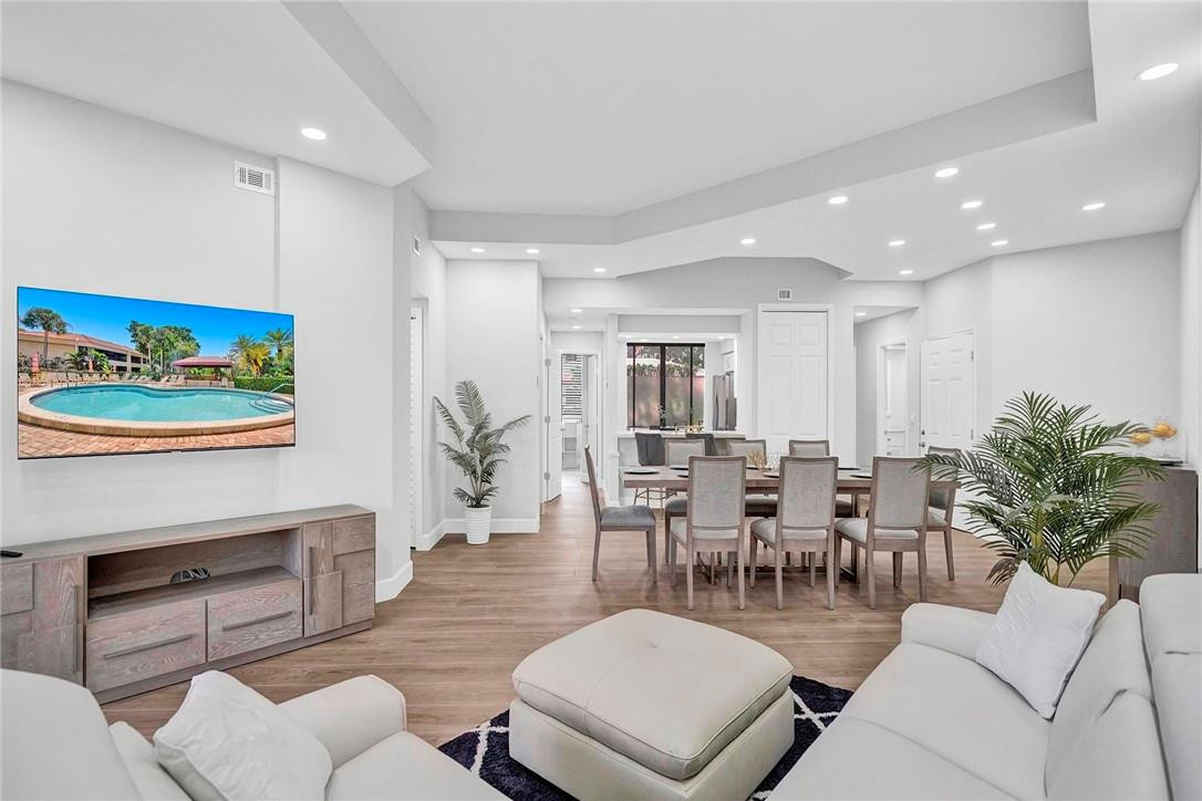 7484 La Paz Boulevard 101