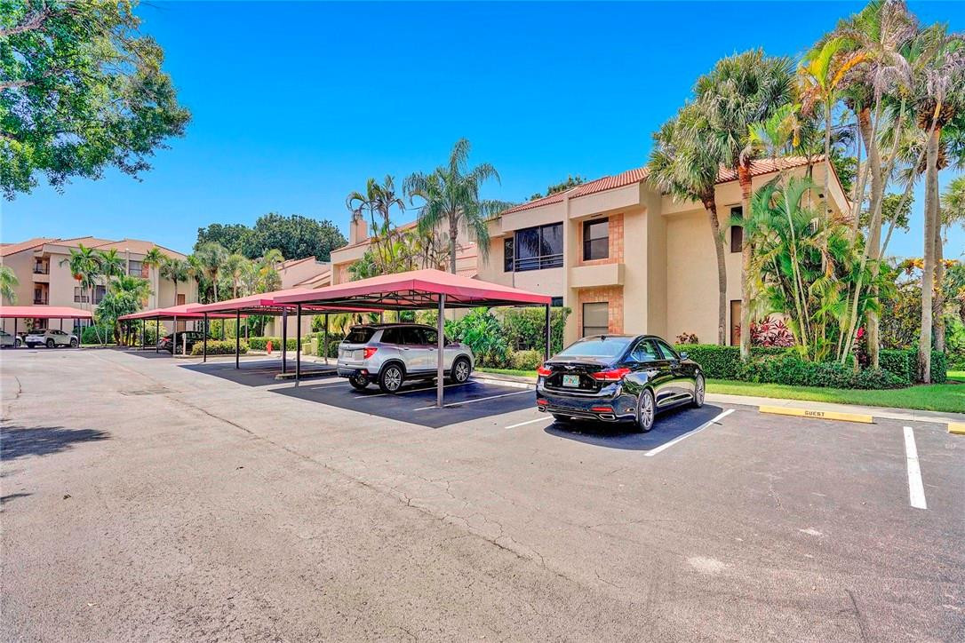 7484 La Paz Boulevard 101