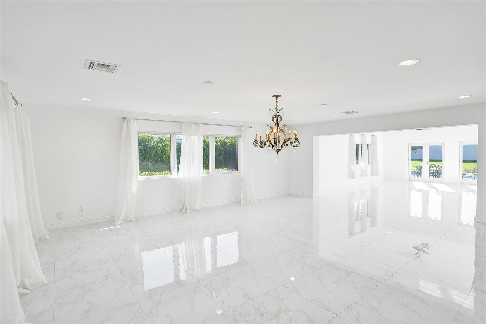 26 Cayuga Road
