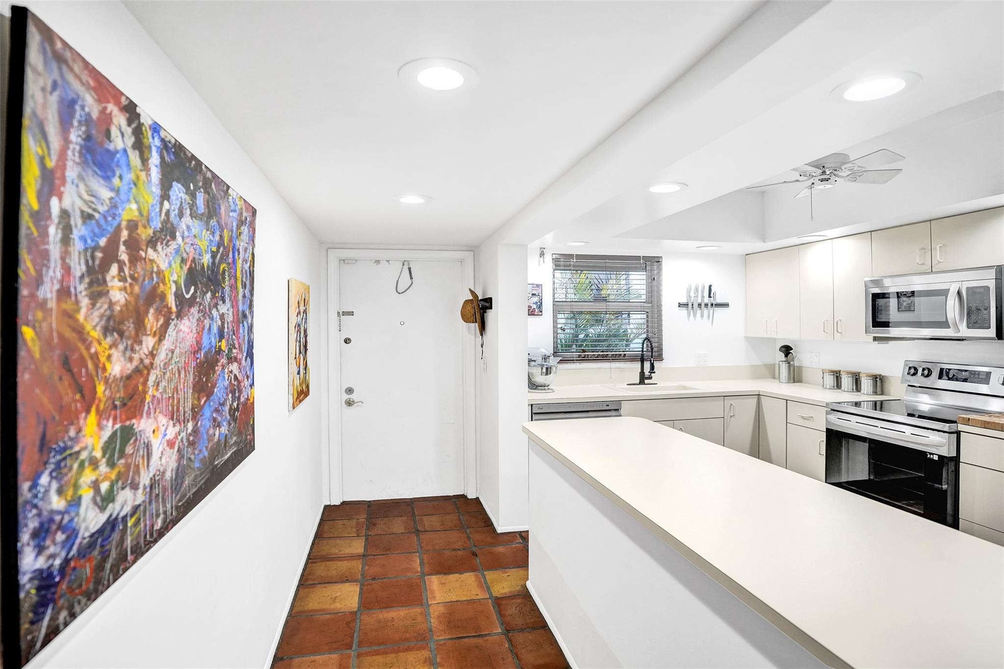 1212 SE 2nd Court 201