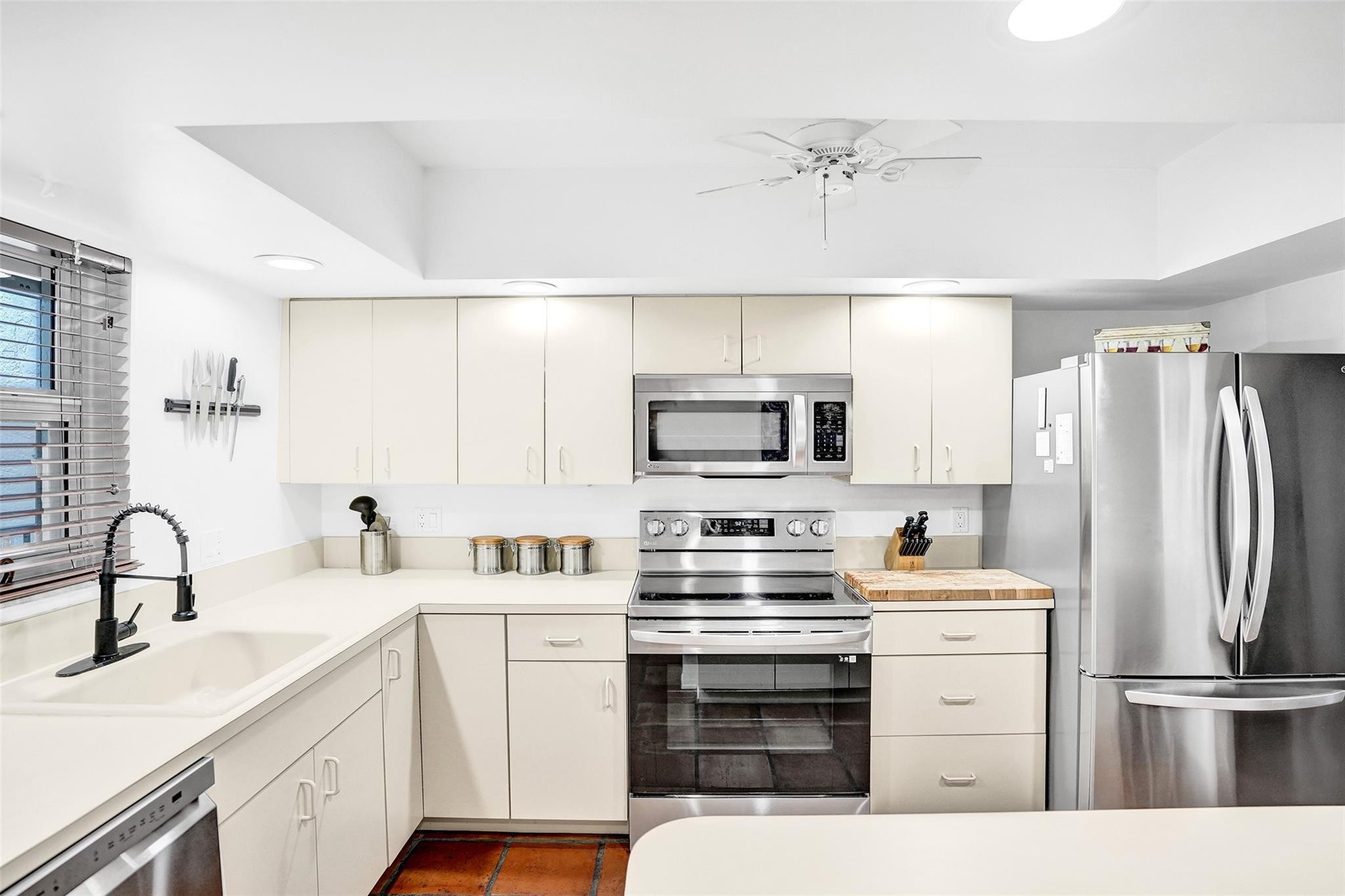 1212 SE 2nd Court 201