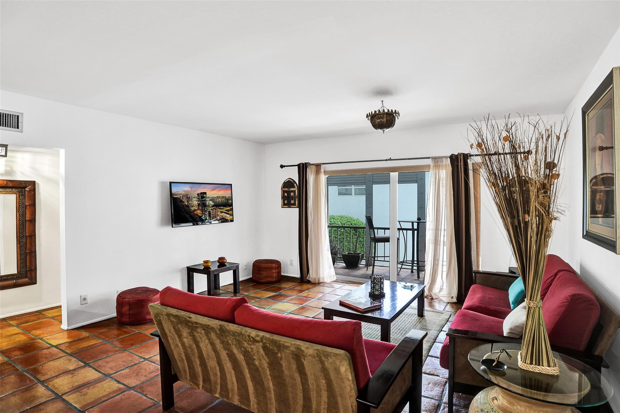 1212 SE 2nd Court 201